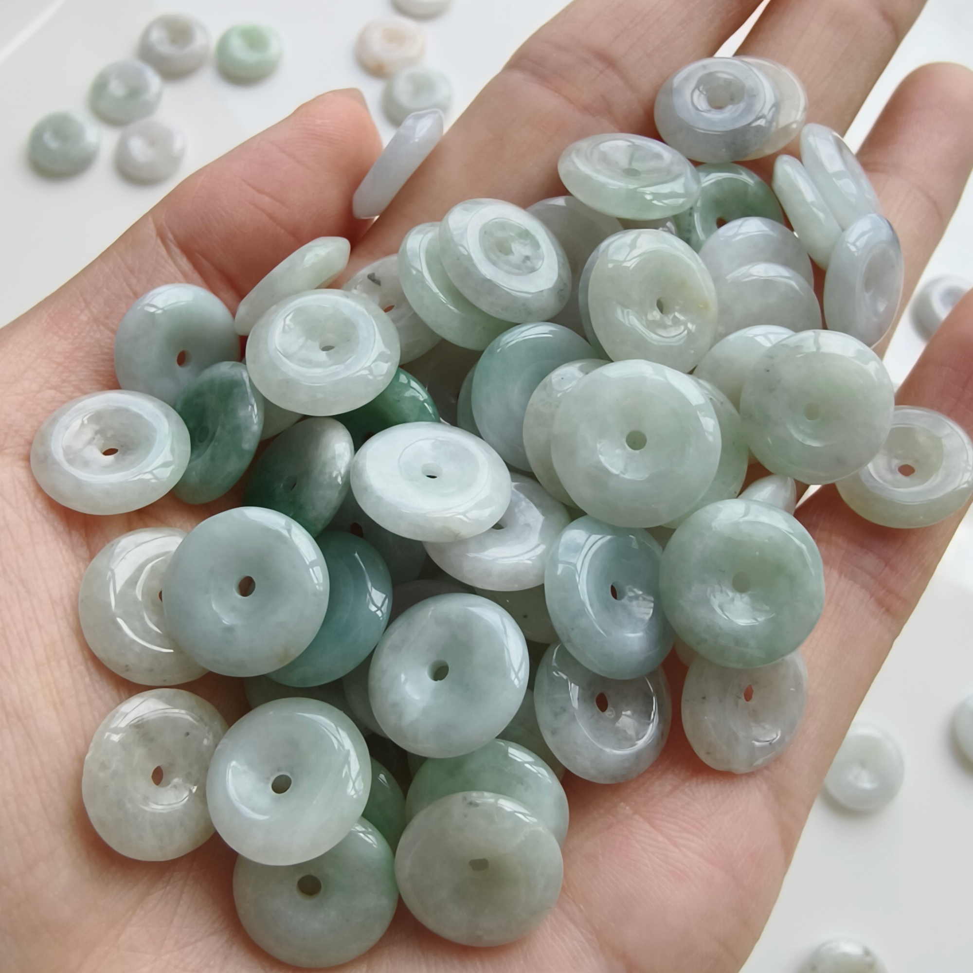 DDP 20pcs 12.5mm Natural Type A Untreated Icy Green White Burmese Jadeite Safety Buckle Beads