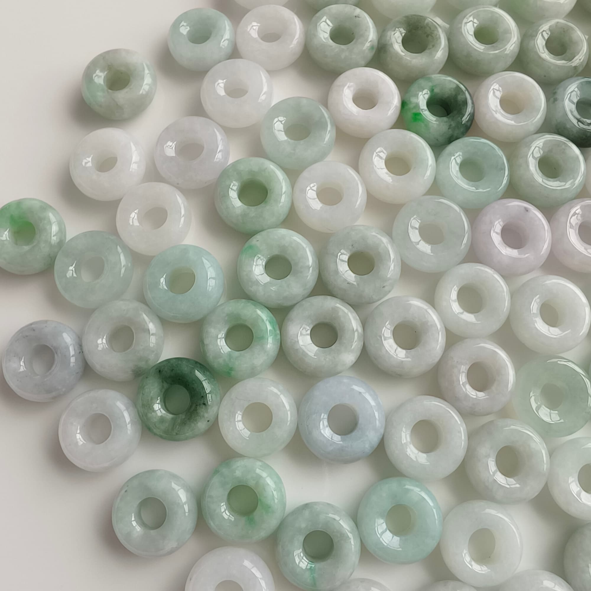 DDP 5pcs 12.5-13.5mm Natural Type A Untreated Black Chicken Species Green White Burmese Jadeite Donut And Ring Beads