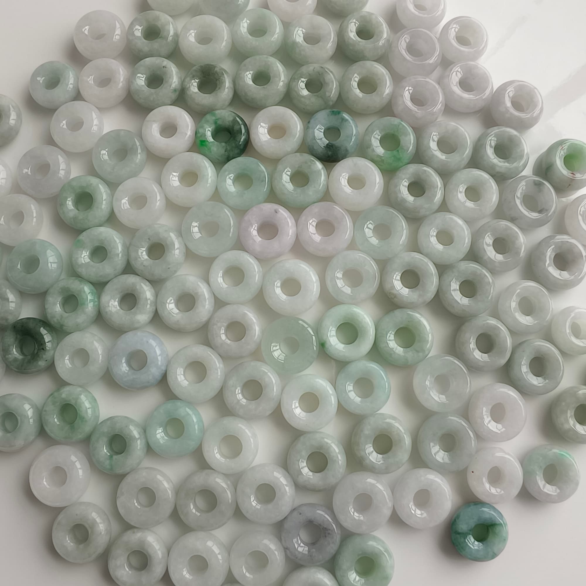 DDP 5pcs 12.5-13.5mm Natural Type A Untreated Black Chicken Species Green White Burmese Jadeite Donut And Ring Beads