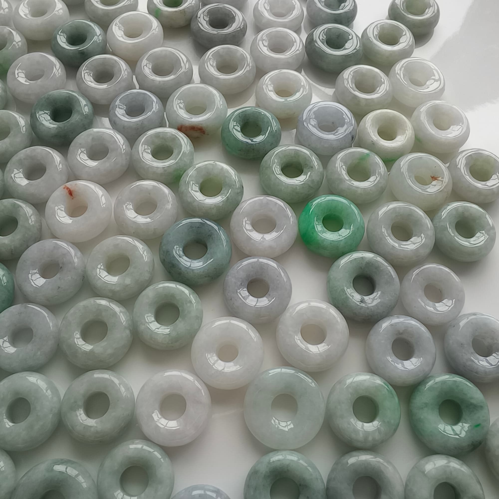 DDP 5pcs 12.5-13.5mm Natural Type A Untreated Black Chicken Species Green White Burmese Jadeite Donut And Ring Beads