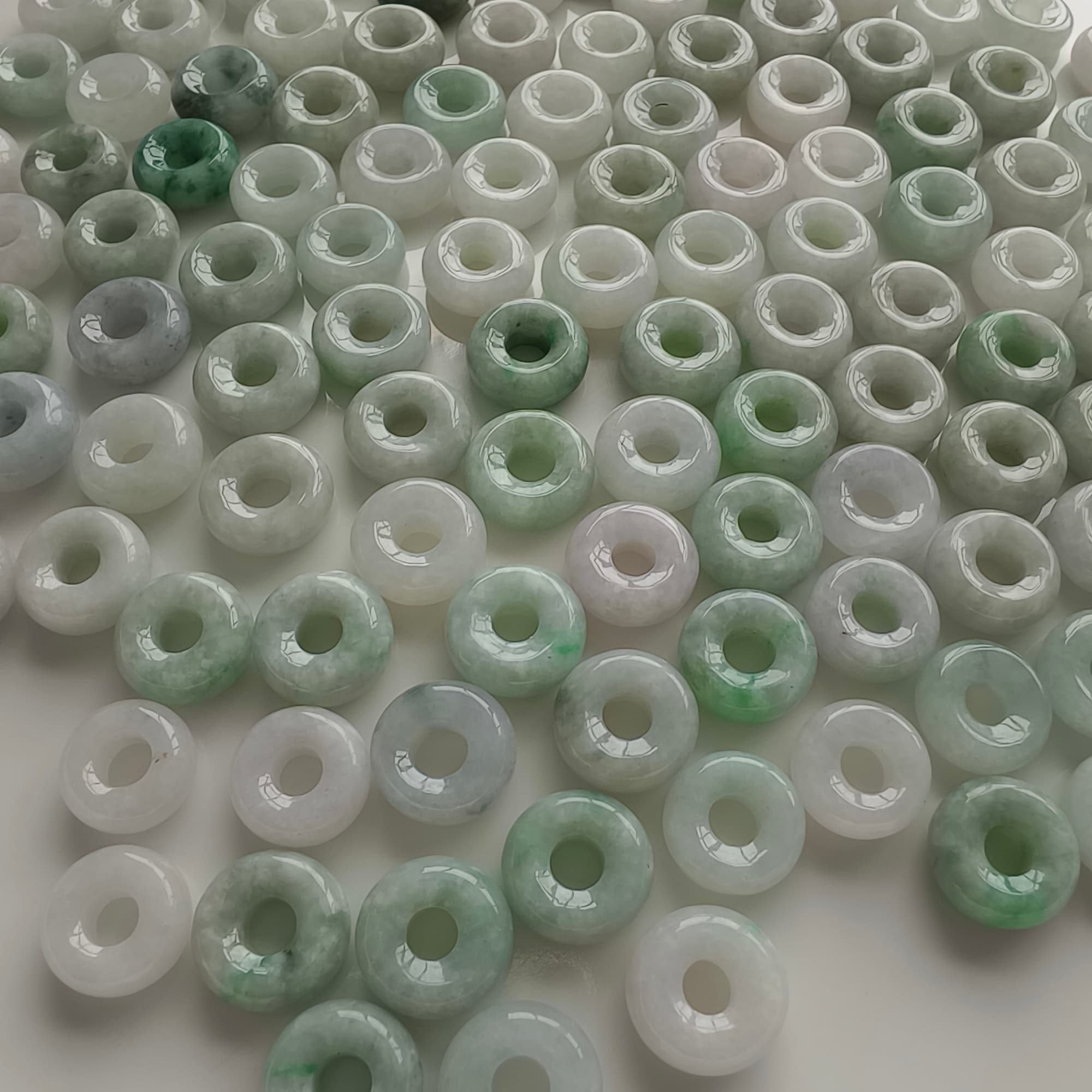 DDP 5pcs 12.5-13.5mm Natural Type A Untreated Black Chicken Species Green White Burmese Jadeite Donut And Ring Beads