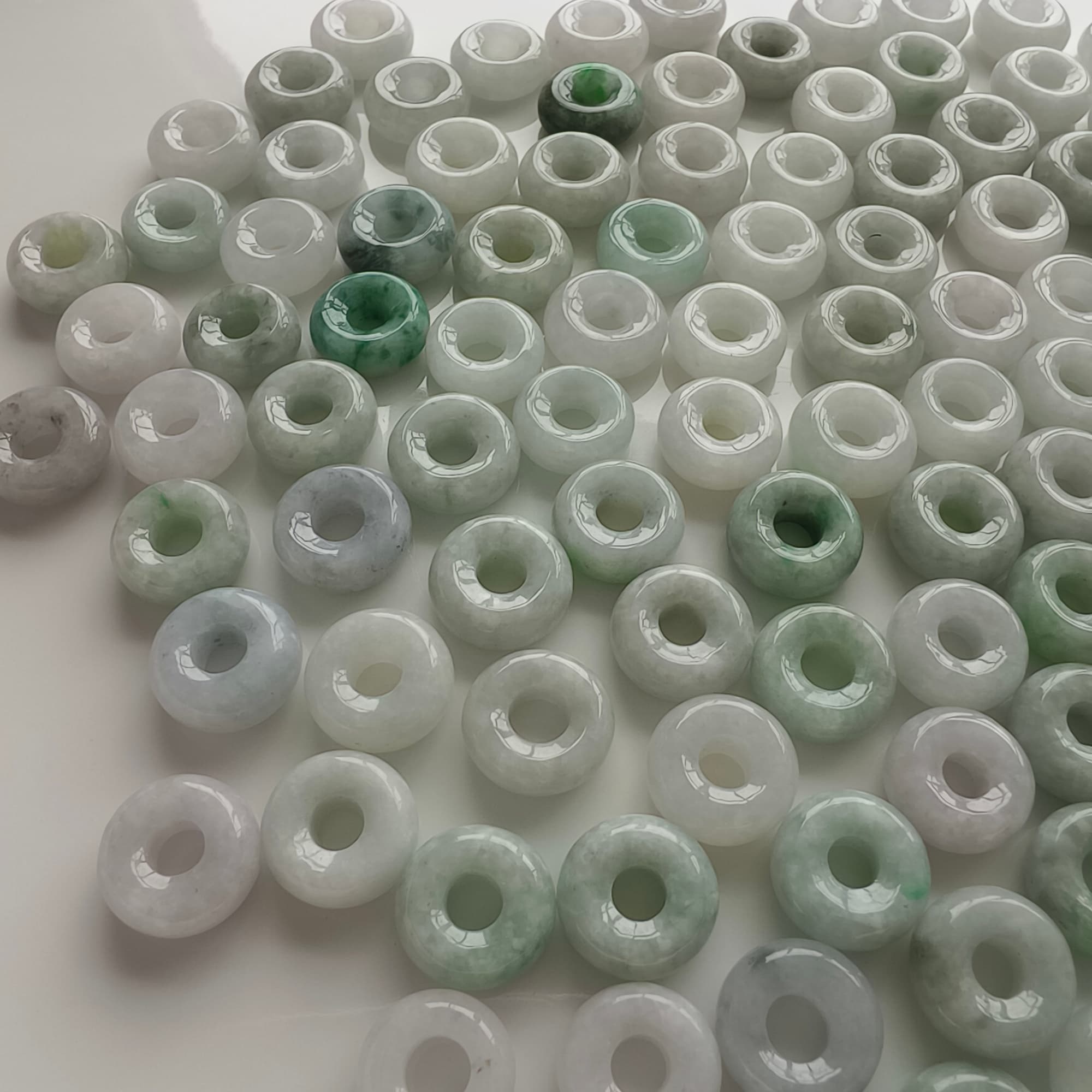 DDP 5pcs 12.5-13.5mm Natural Type A Untreated Black Chicken Species Green White Burmese Jadeite Donut And Ring Beads
