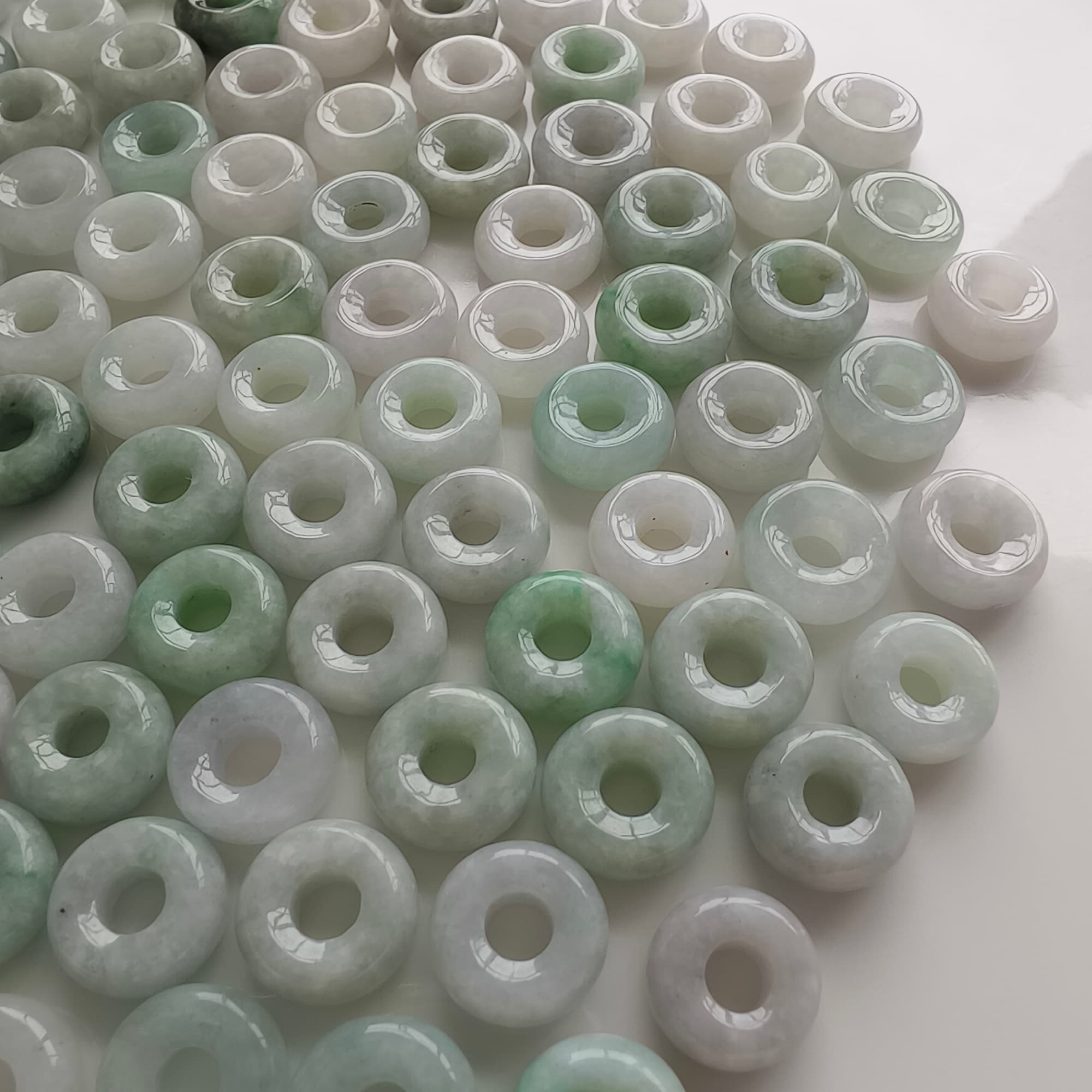 DDP 5pcs 12.5-13.5mm Natural Type A Untreated Black Chicken Species Green White Burmese Jadeite Donut And Ring Beads