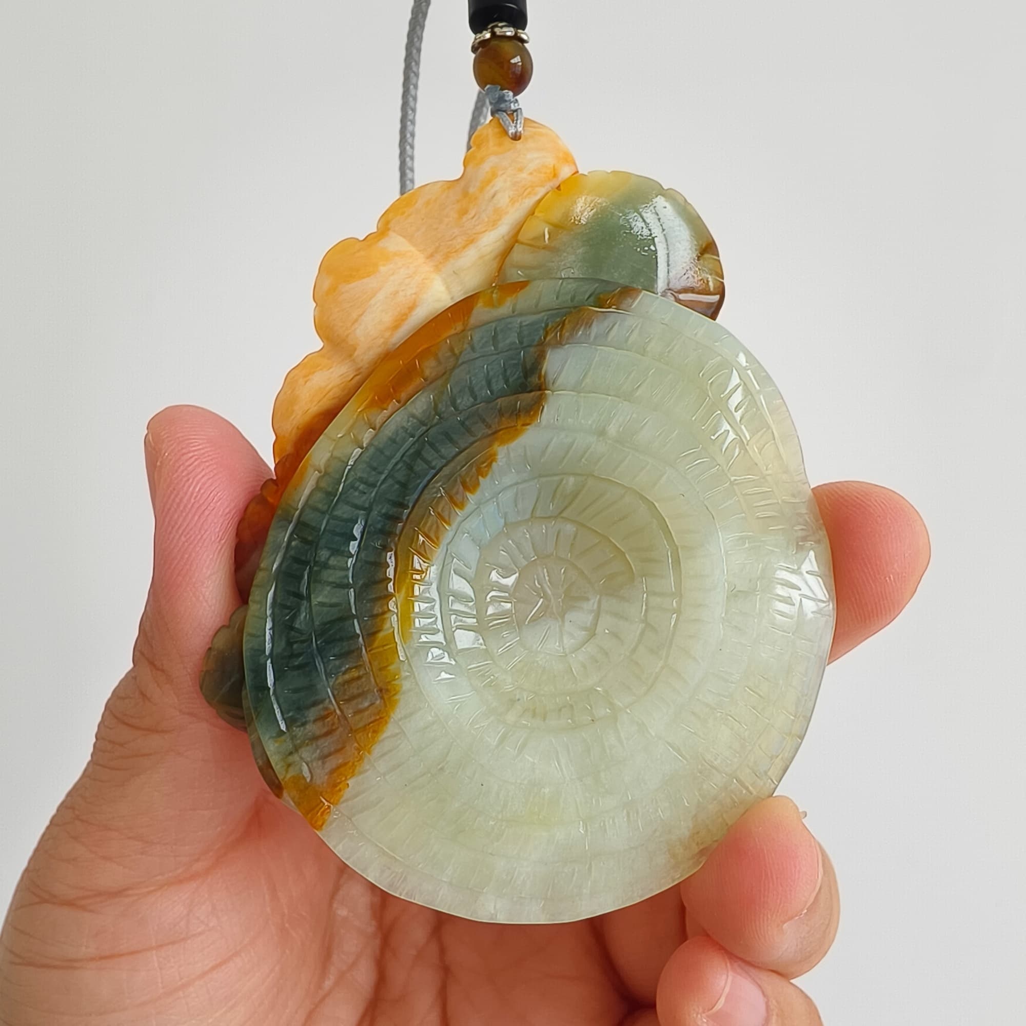 DDP 79mm Unique Certificated Untreated Natural Green Yellow Serpentine Jade Filigree Bird And Flowers Pendant