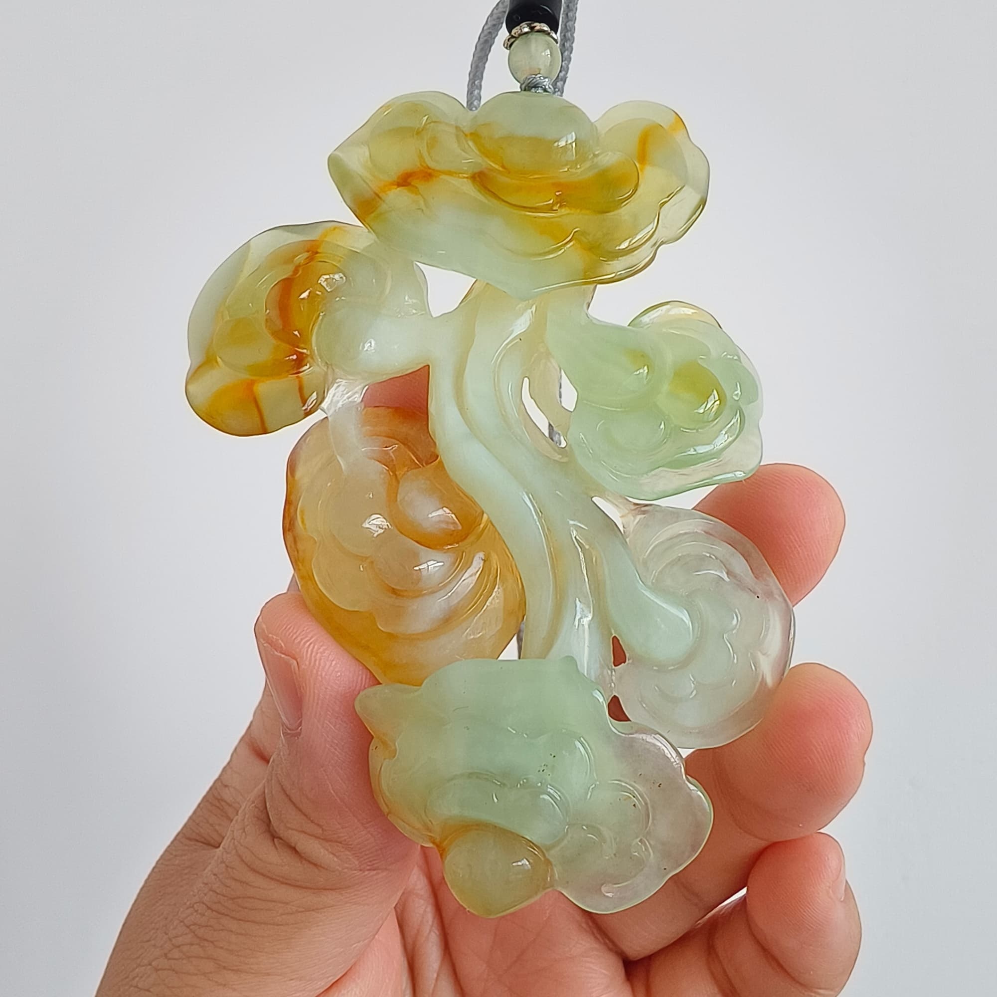 DDP 87.5mm Unique Certificated Untreated Natural Green Yellow Serpentine Jade Ganoderma Lucidum Pendant