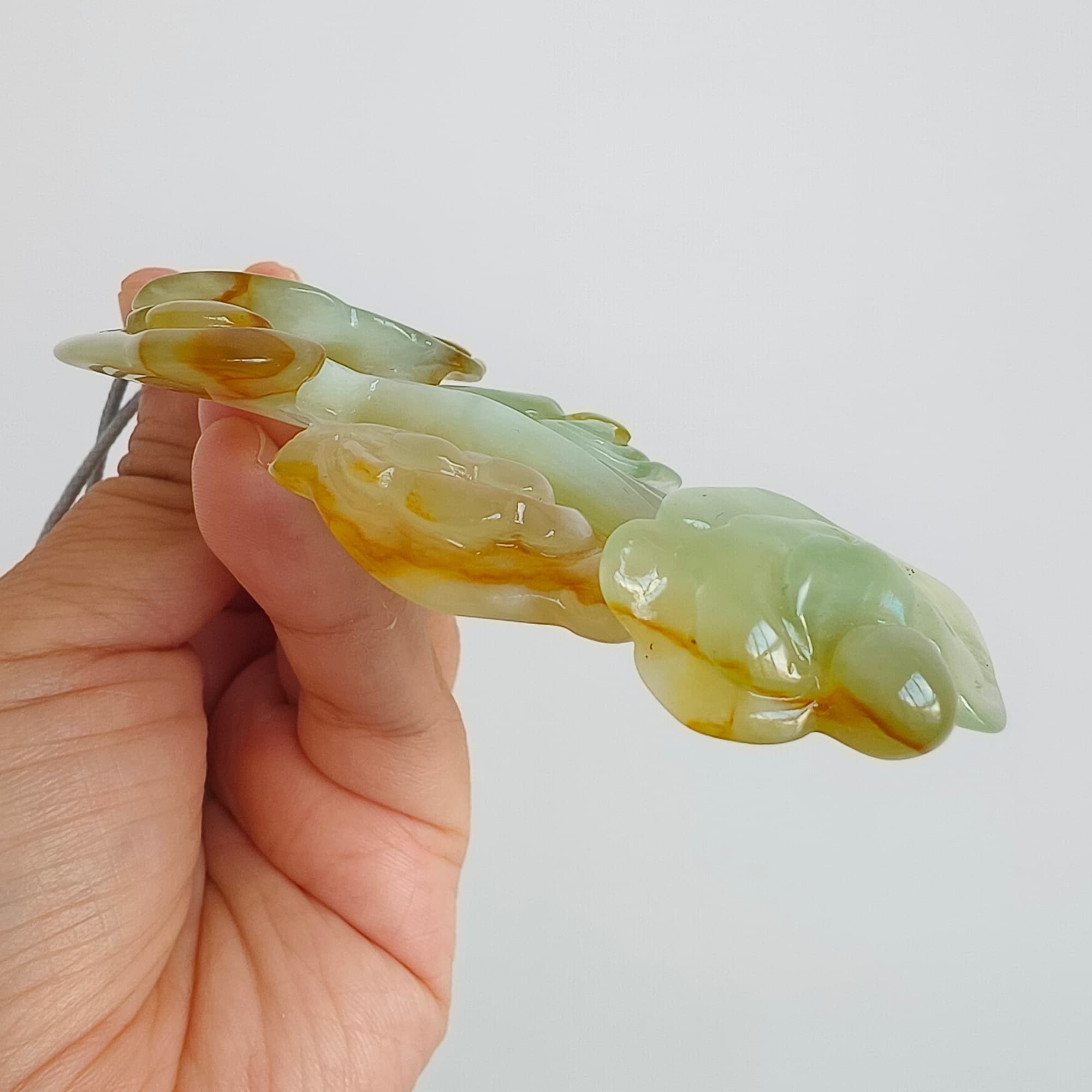 DDP 87.5mm Unique Certificated Untreated Natural Green Yellow Serpentine Jade Ganoderma Lucidum Pendant