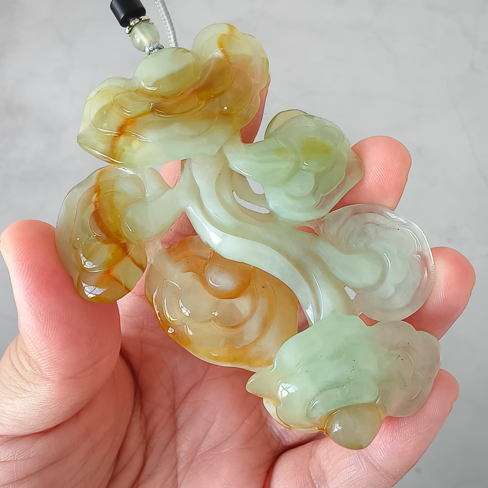 DDP 87.5mm Unique Certificated Untreated Natural Green Yellow Serpentine Jade Ganoderma Lucidum Pendant
