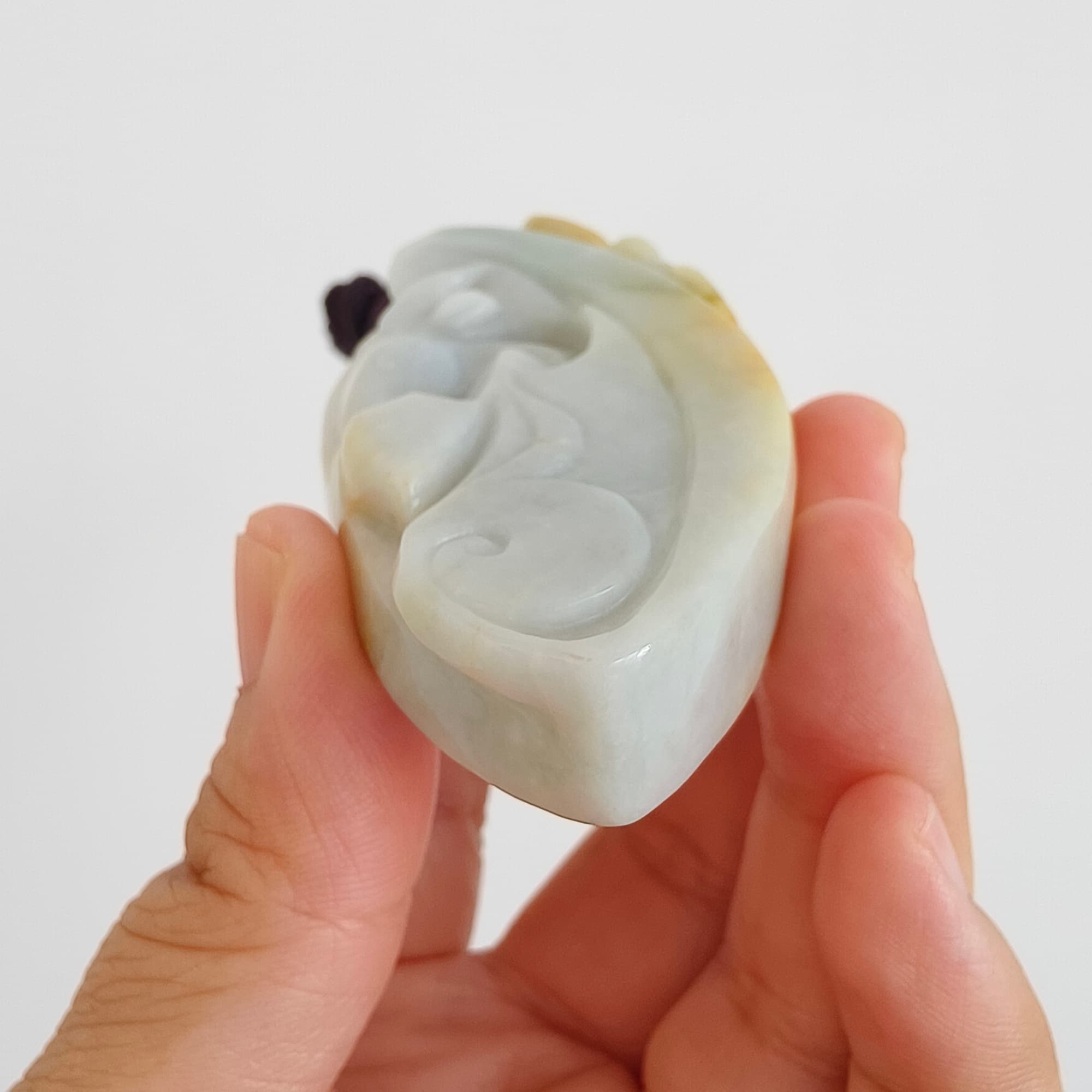 DDP 88mm Natural Certificated Yellow White Burmese Jadeite Irregular Pendant With Sheep Carved