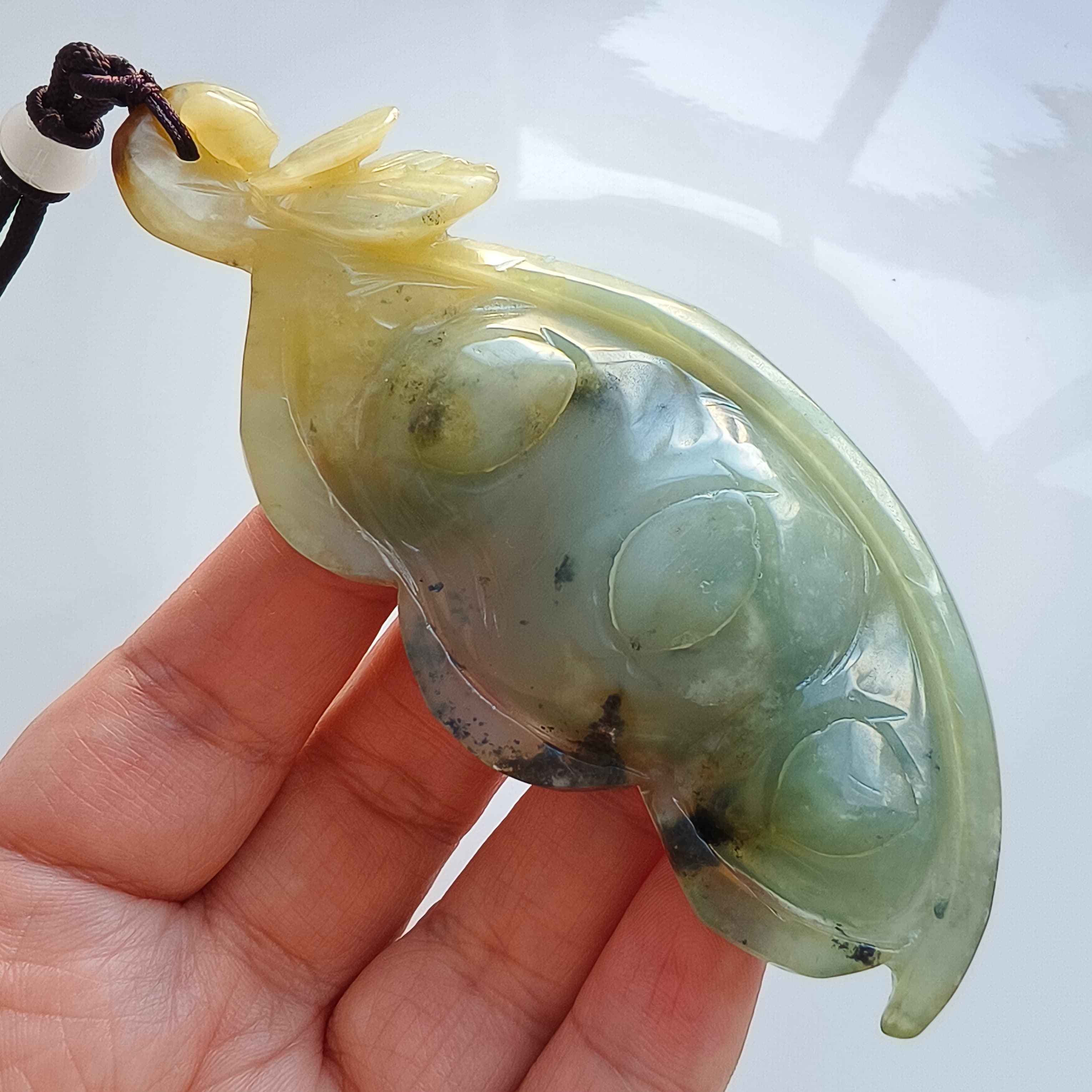 DDP 103mm Unique Certificated Untreated Natural Green Yellow Serpentine Jade Pea Pod Pendant