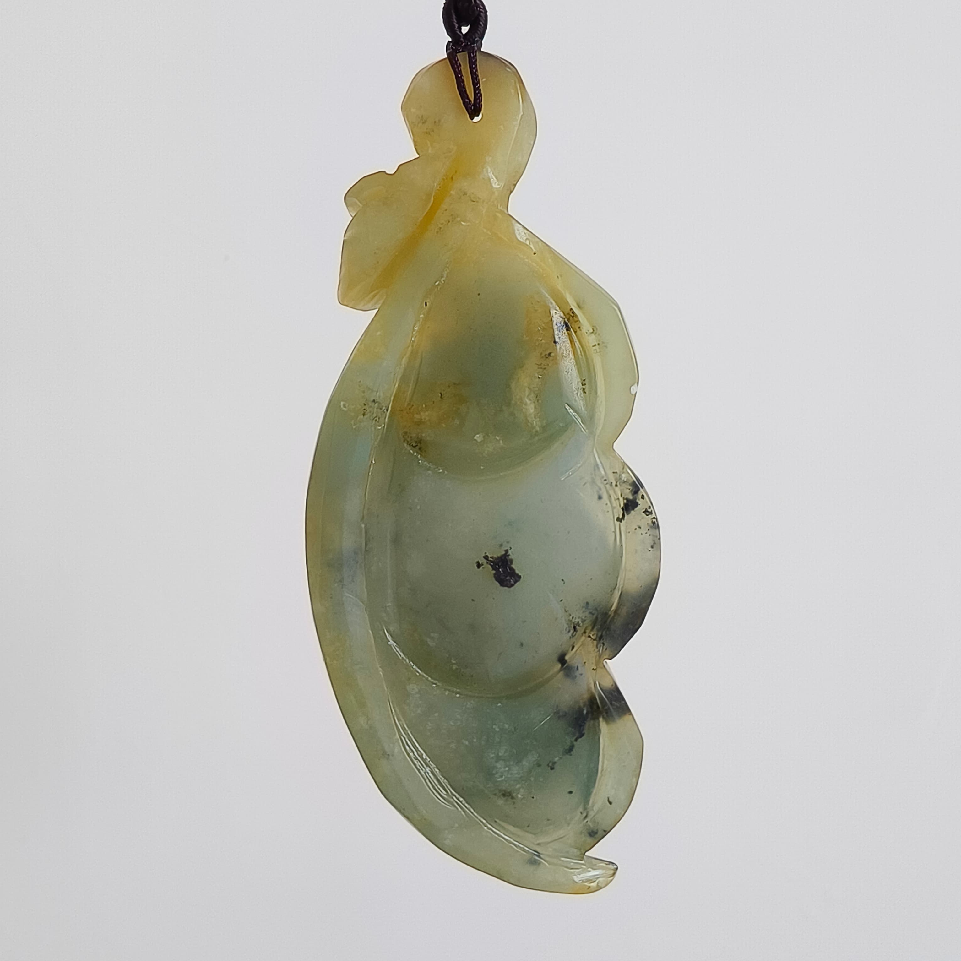 DDP 103mm Unique Certificated Untreated Natural Green Yellow Serpentine Jade Pea Pod Pendant