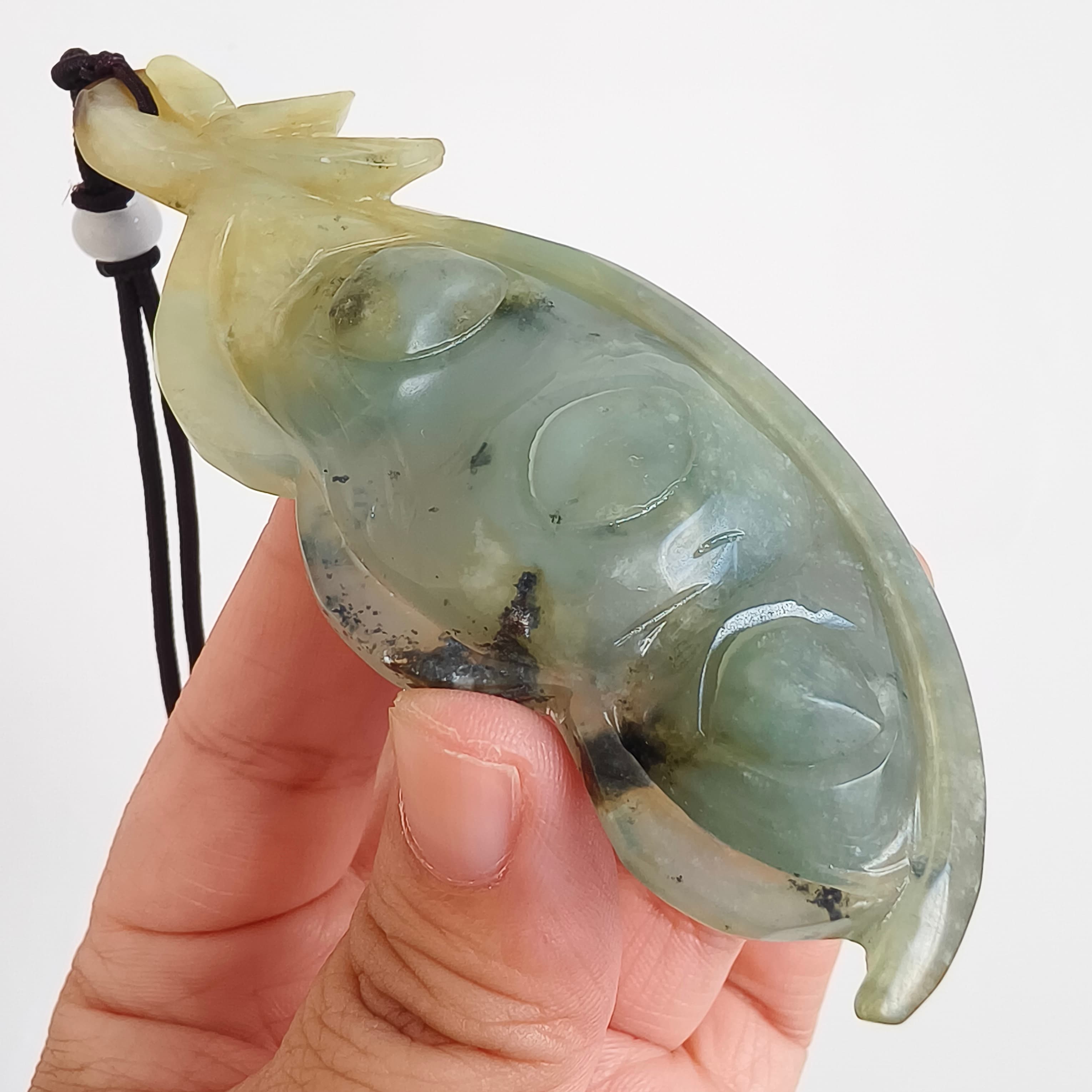 DDP 103mm Unique Certificated Untreated Natural Green Yellow Serpentine Jade Pea Pod Pendant