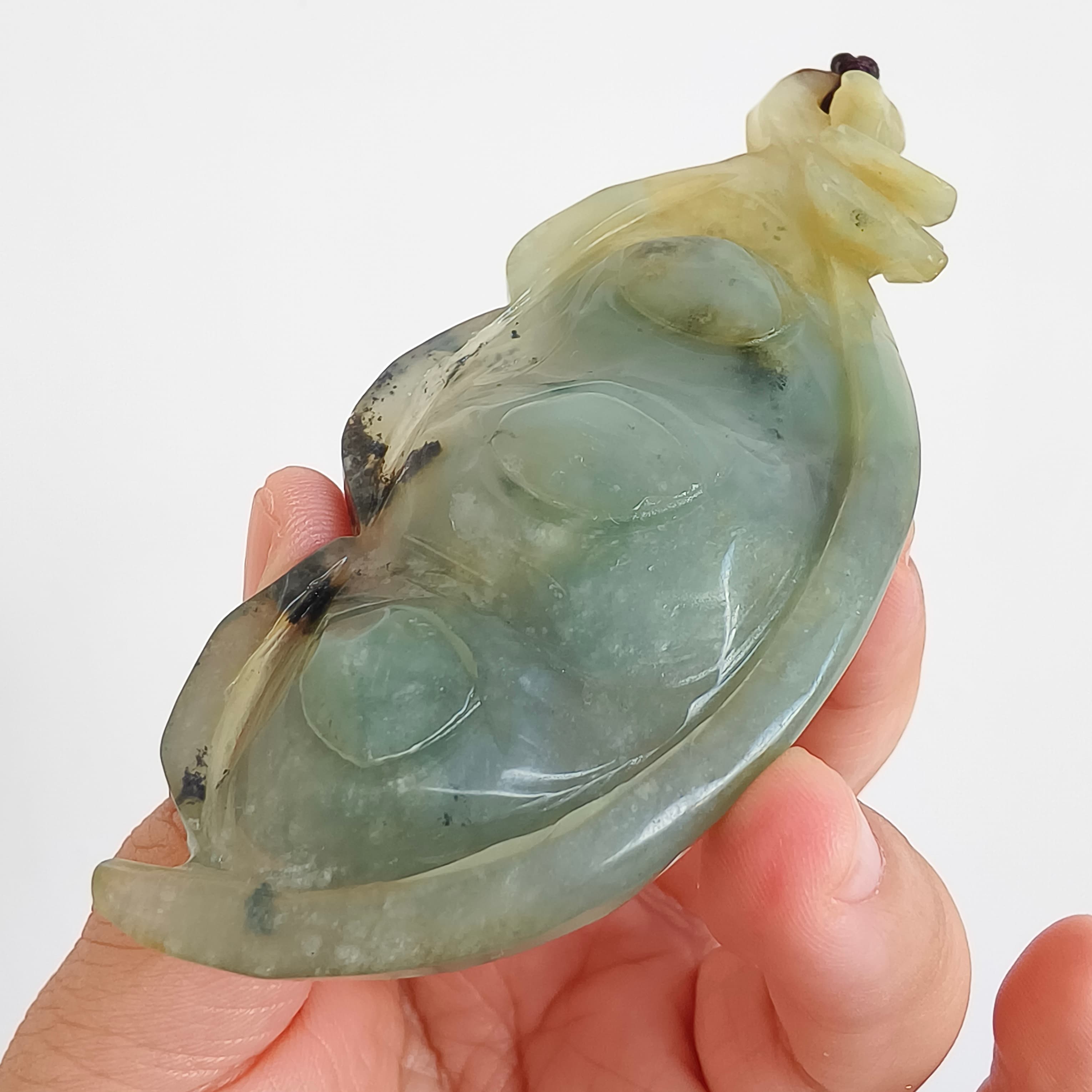 DDP 103mm Unique Certificated Untreated Natural Green Yellow Serpentine Jade Pea Pod Pendant