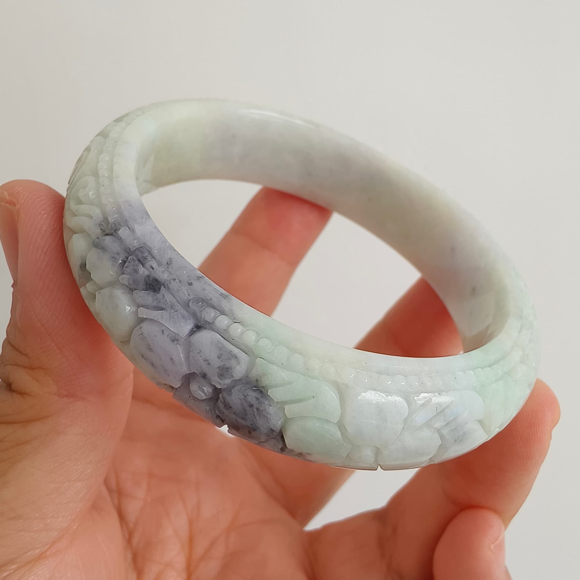 DDP 54.5mm Natural Type A Black Chicken Species Burmese Jadeite Round Band Bangle With Flower Carved