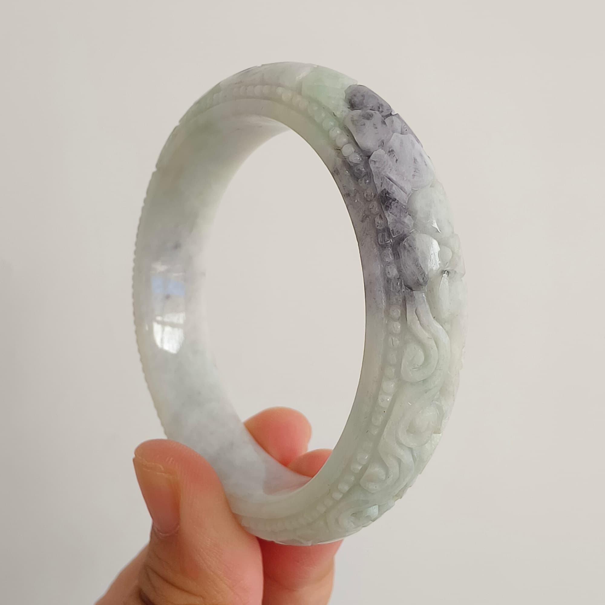 DDP 54.5mm Natural Type A Black Chicken Species Burmese Jadeite Round Band Bangle With Flower Carved