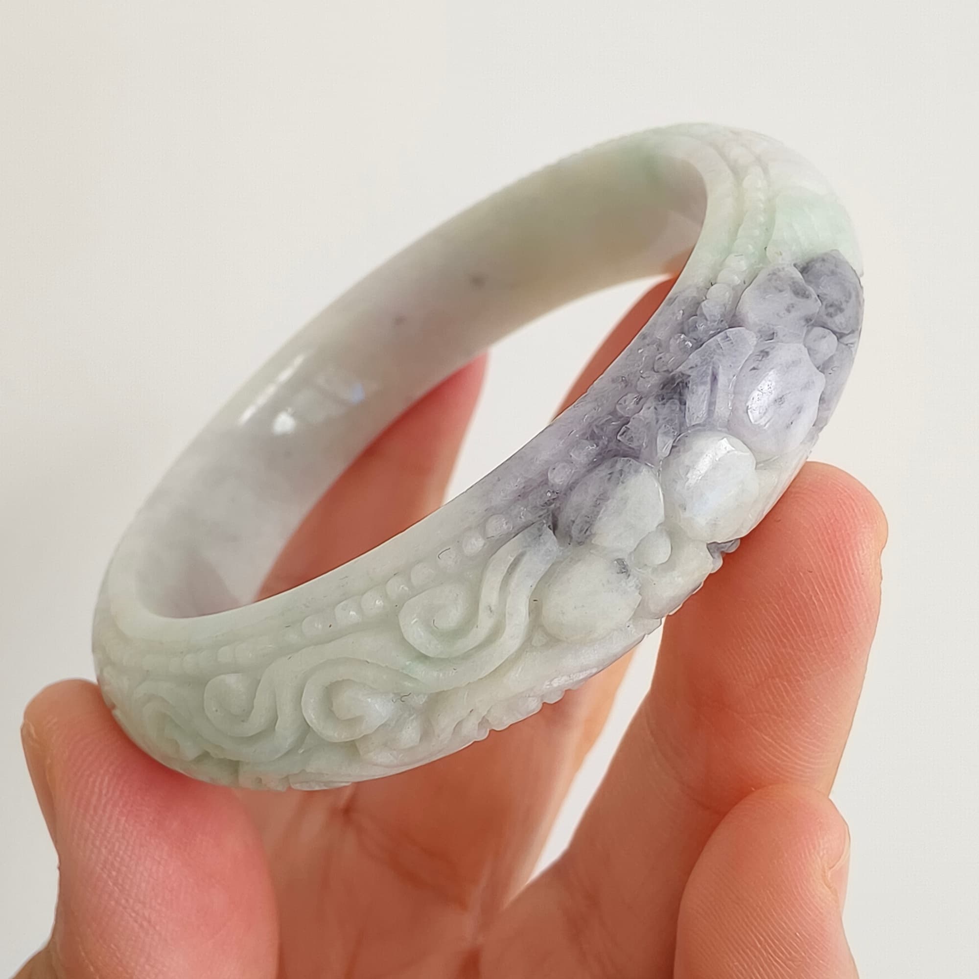 DDP 54.5mm Natural Type A Black Chicken Species Burmese Jadeite Round Band Bangle With Flower Carved