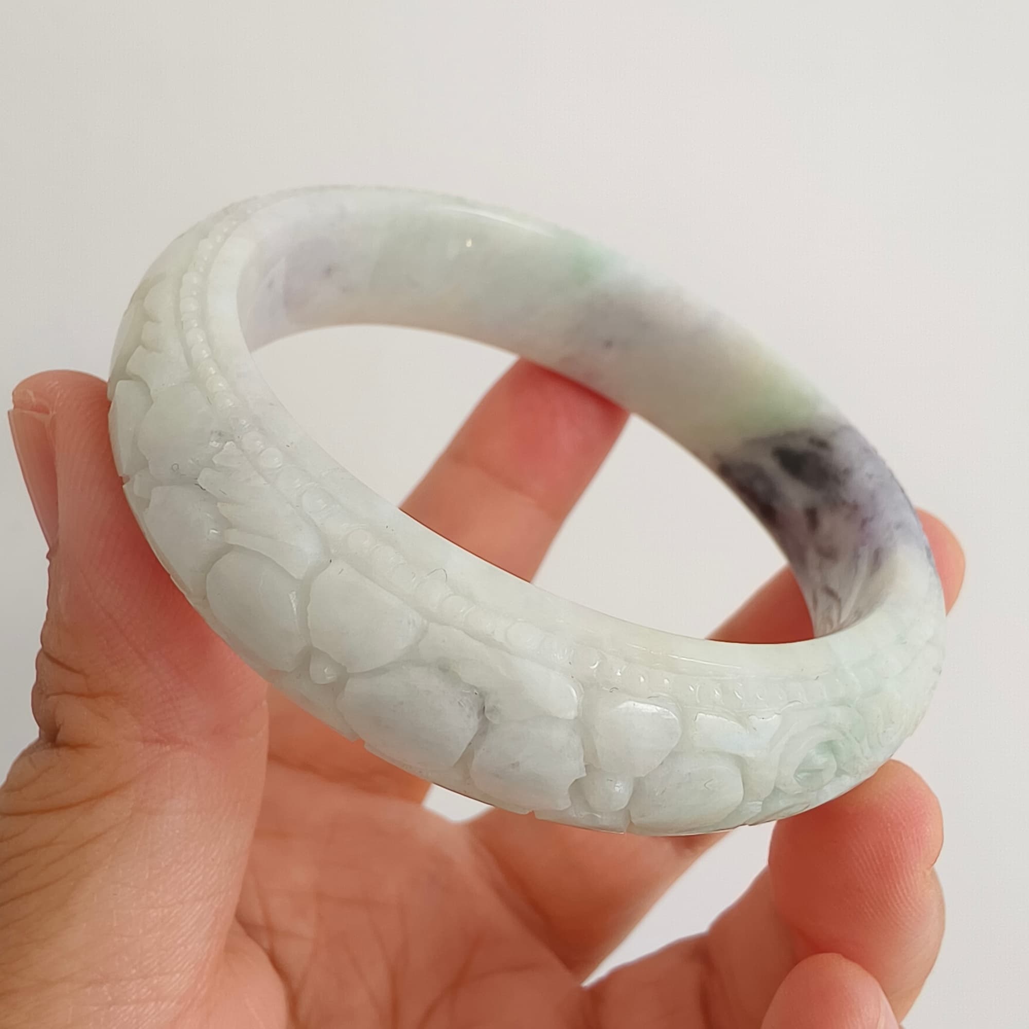 DDP 54.5mm Natural Type A Black Chicken Species Burmese Jadeite Round Band Bangle With Flower Carved