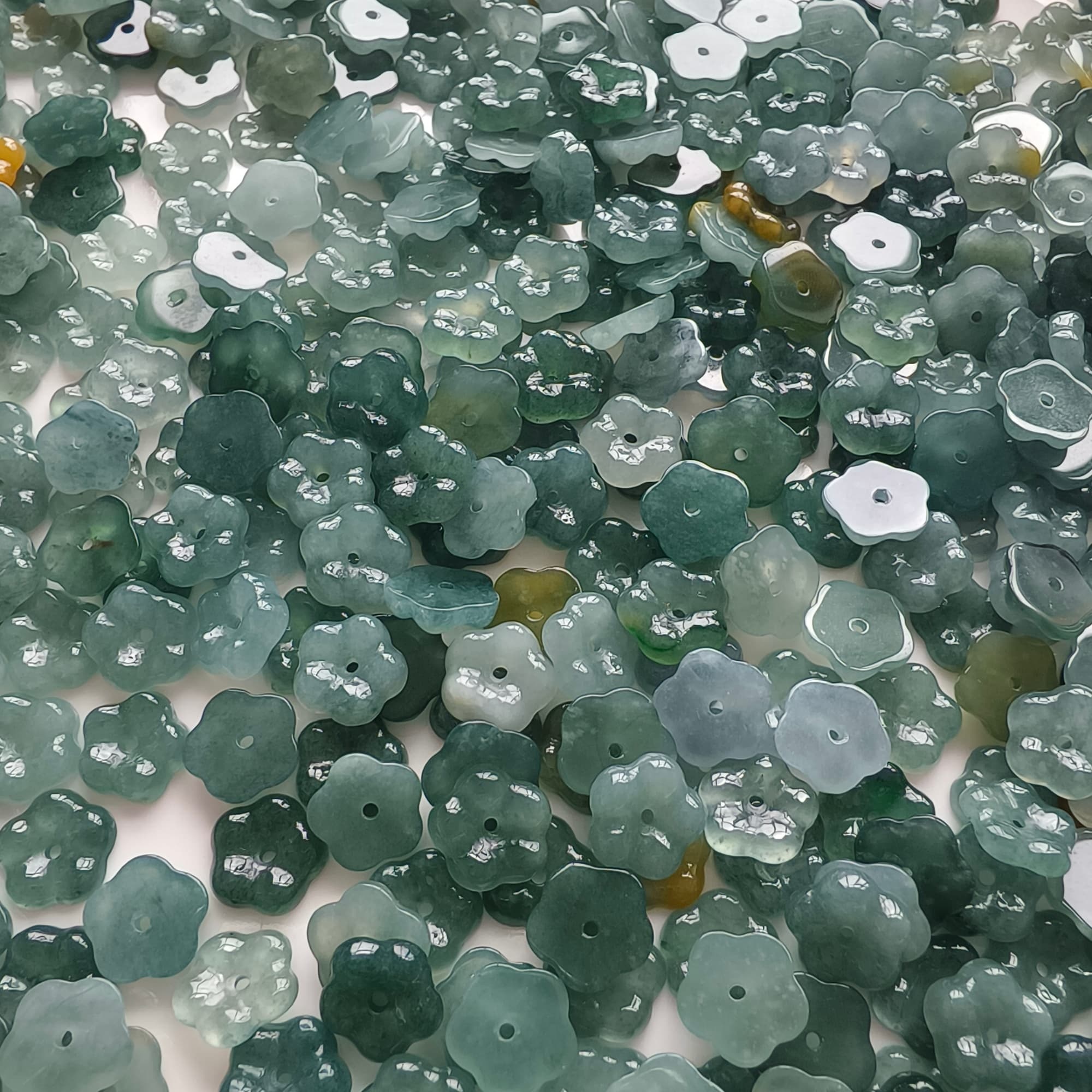 DDP 10pcs 9-10mm Natural Type A Blue Yellow Guatemalan Jadeite Flower Beads