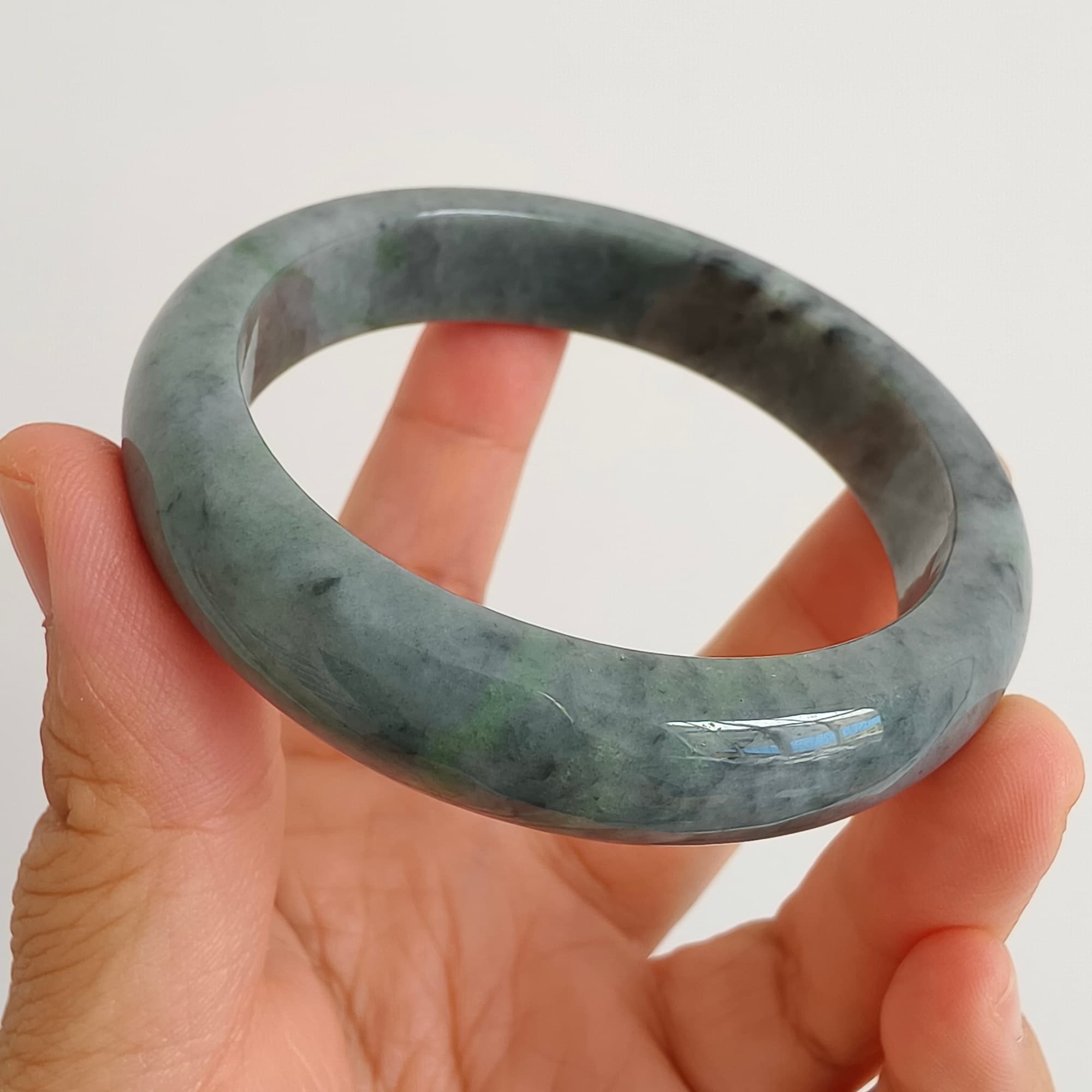 DDP 57.5mm Natural Type A Black Chicken Species Burmese Jadeite Round Band Bangle
