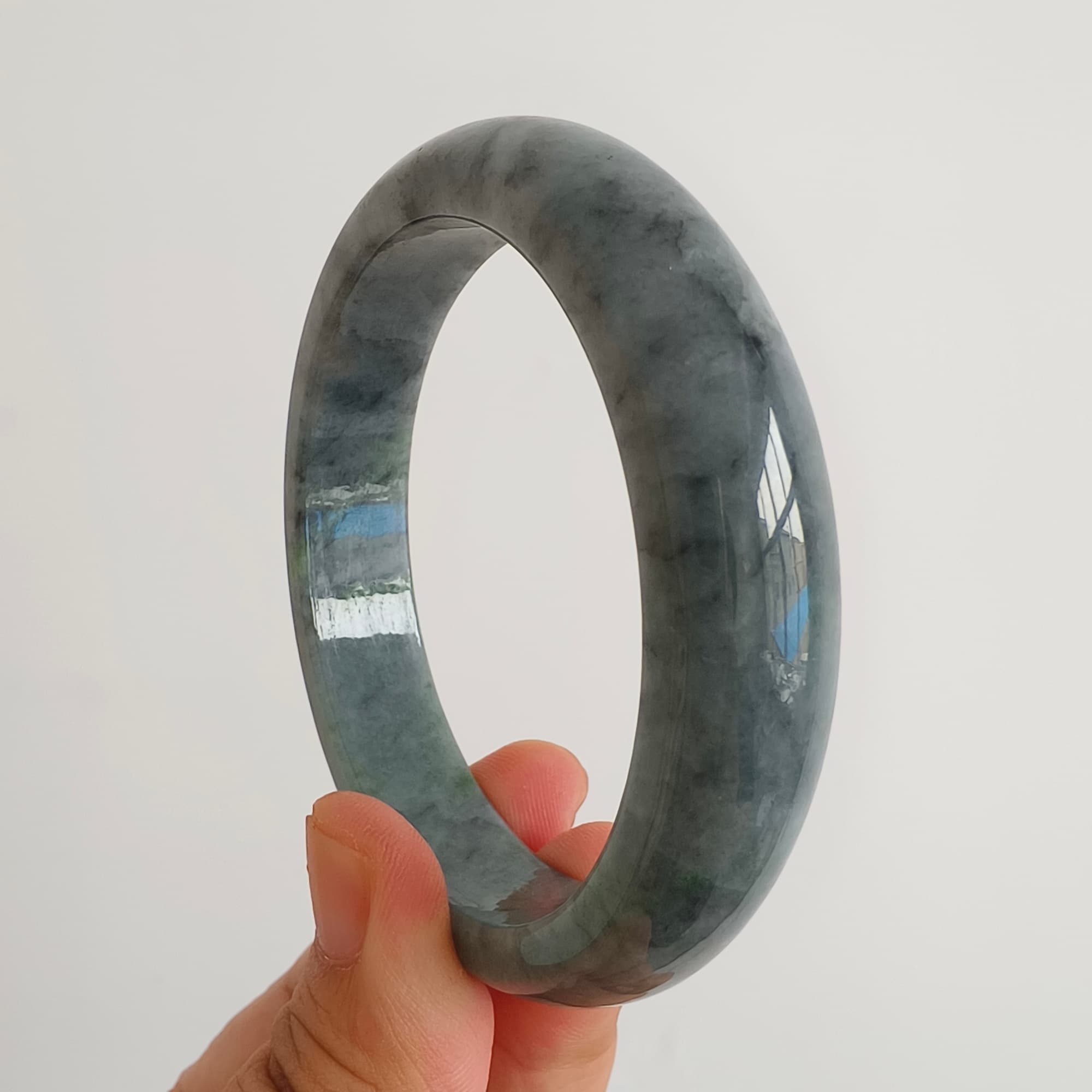 DDP 57.5mm Natural Type A Black Chicken Species Burmese Jadeite Round Band Bangle