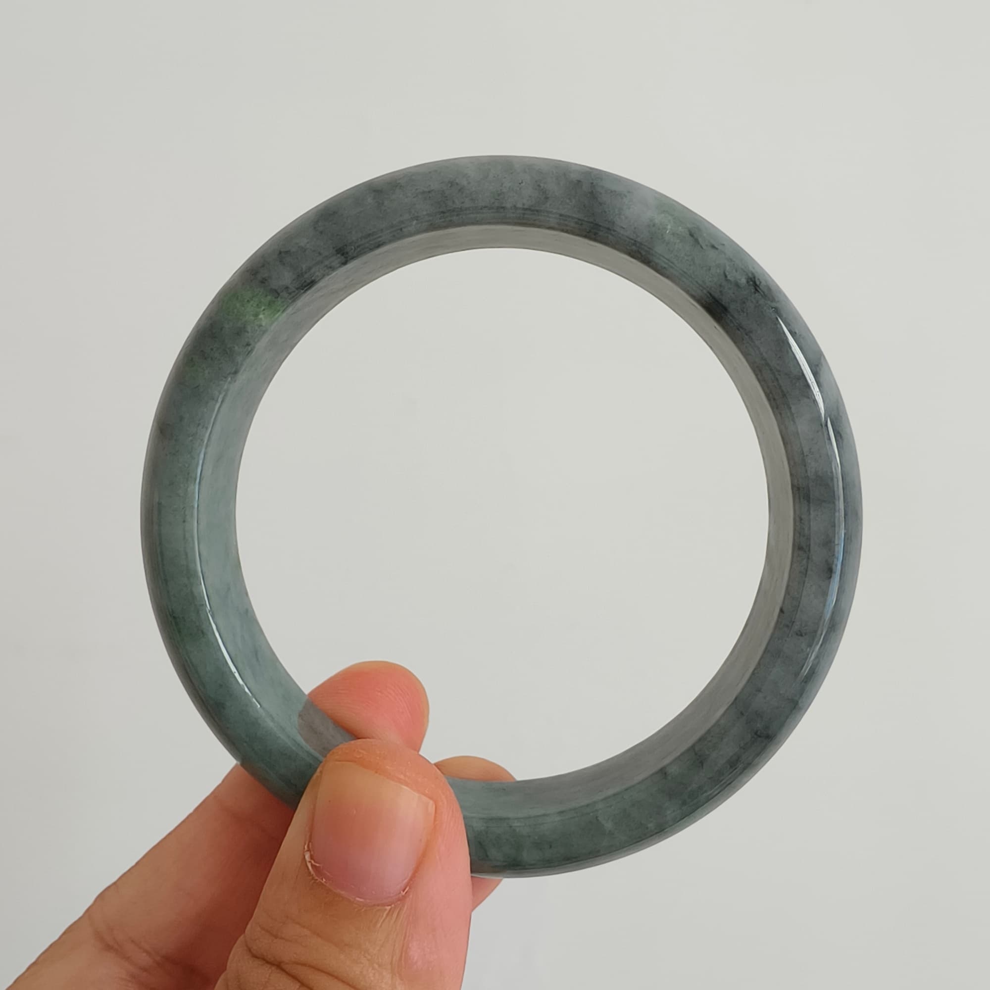 DDP 57.5mm Natural Type A Black Chicken Species Burmese Jadeite Round Band Bangle