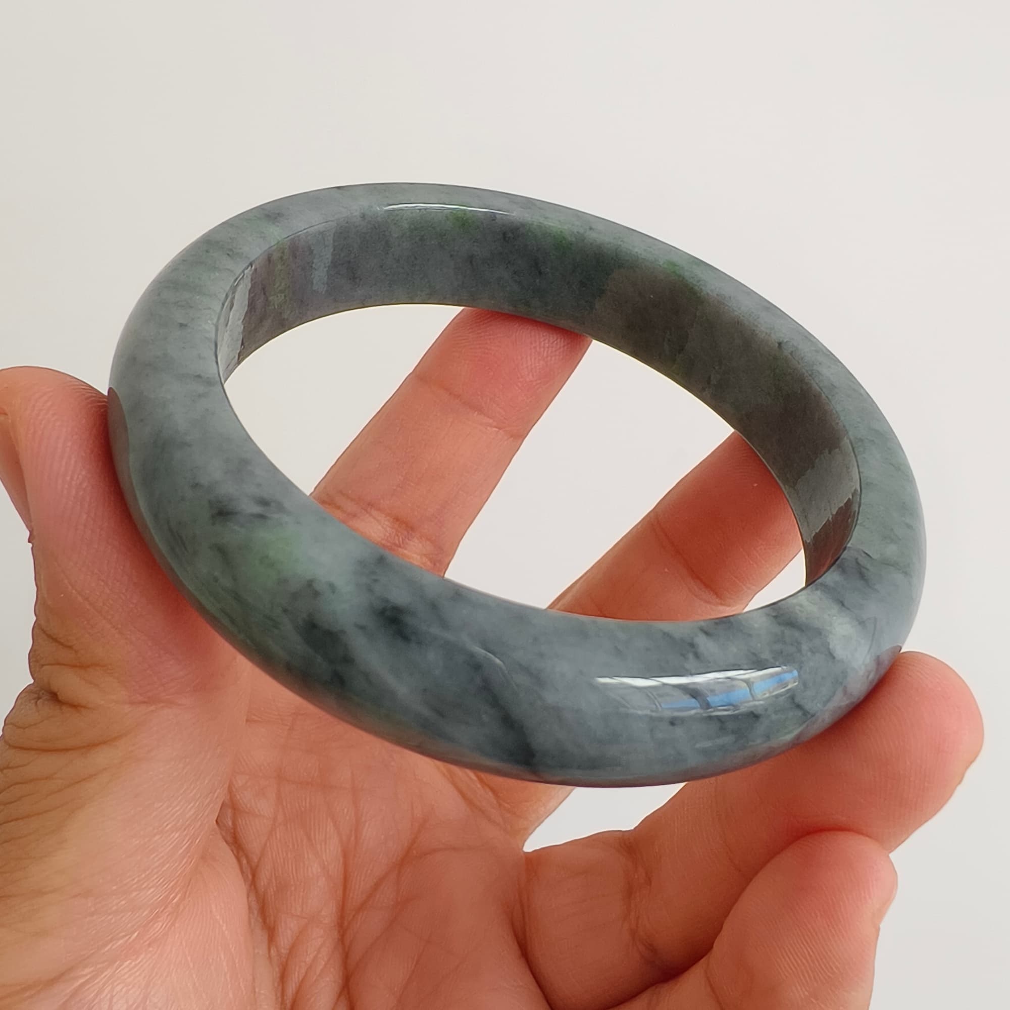 DDP 57.5mm Natural Type A Black Chicken Species Burmese Jadeite Round Band Bangle