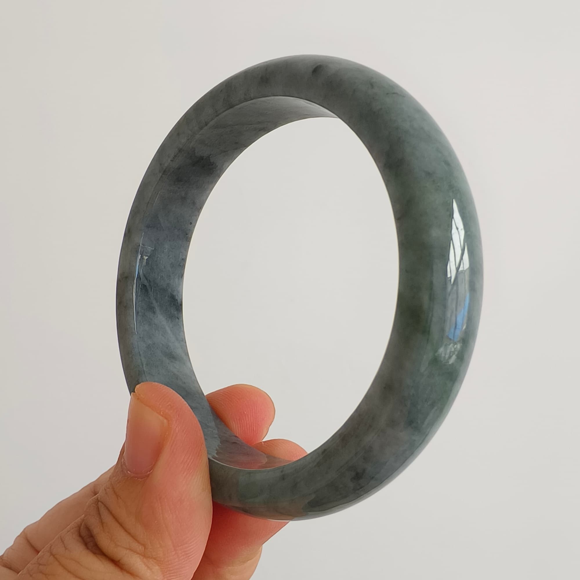 DDP 57.5mm Natural Type A Black Chicken Species Burmese Jadeite Round Band Bangle