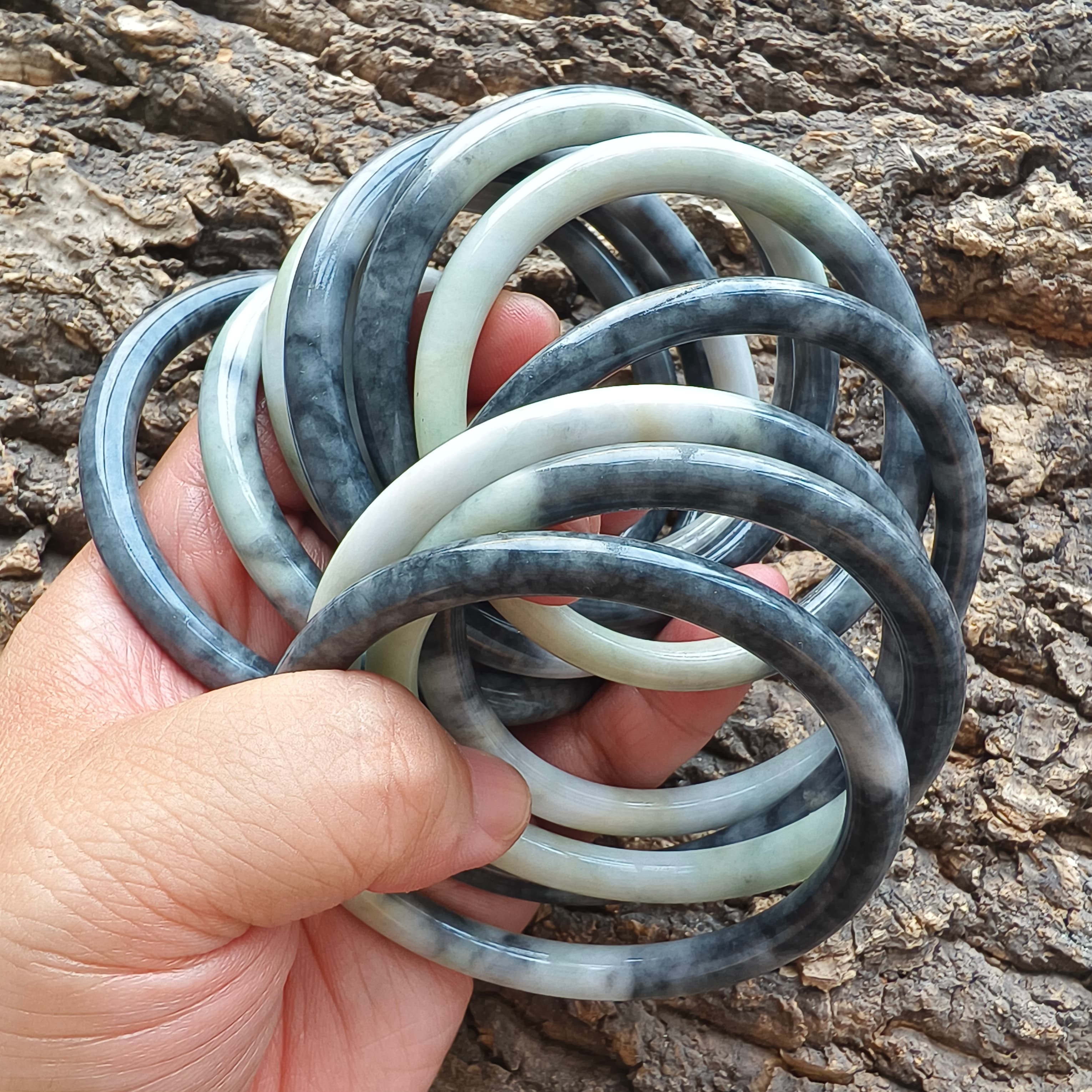 DDP Natural Type A Black Chicken Species Burmese Jadeite Round Band Bangle
