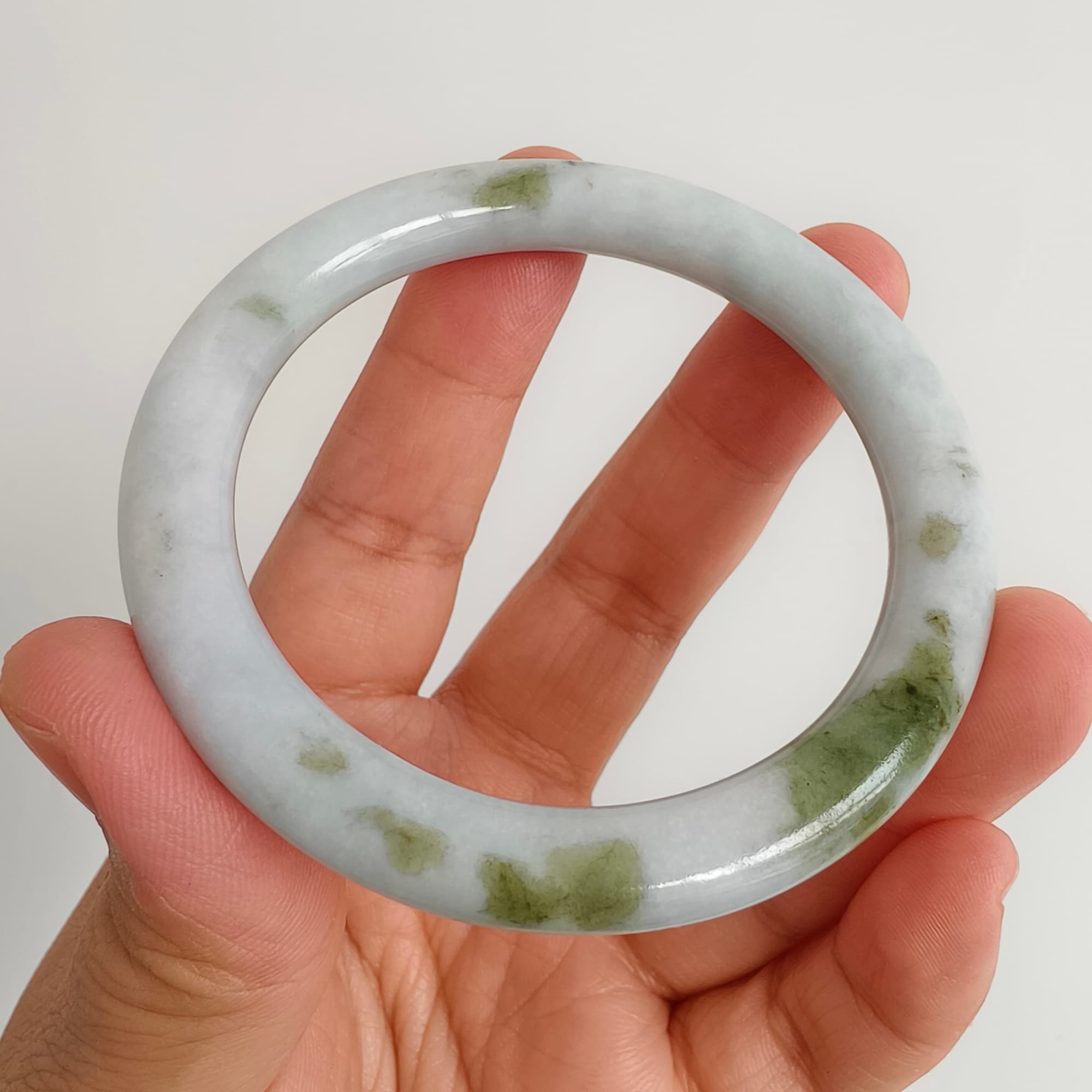 DDP 52.3mm Natural Type A White Green Burmese Jadeite Round Band Bangle
