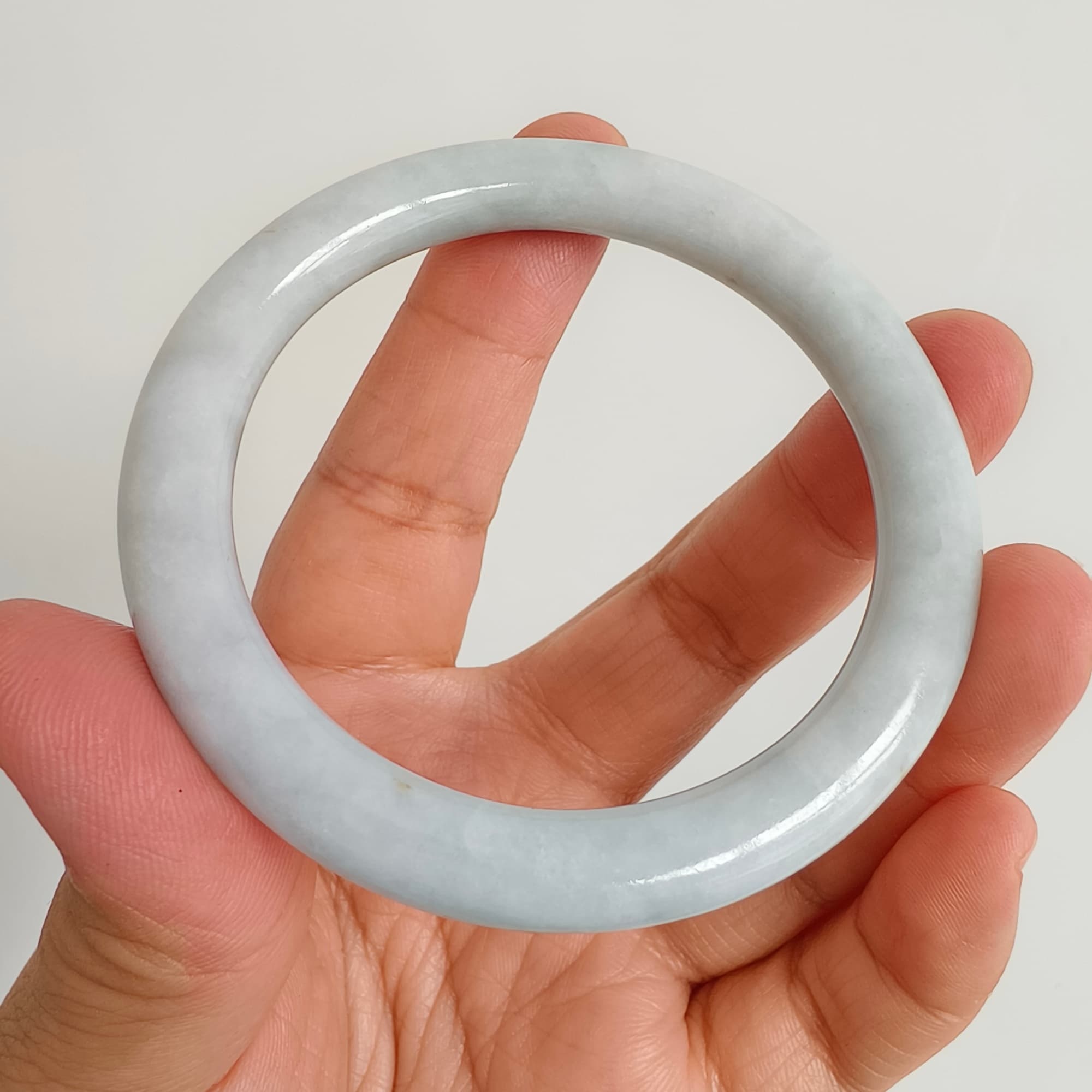 DDP 52.3mm Natural Type A White Green Burmese Jadeite Round Band Bangle