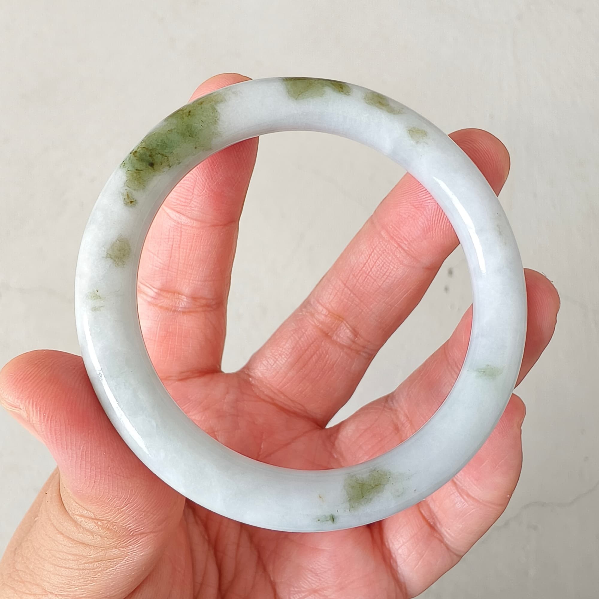 DDP 52.3mm Natural Type A White Green Burmese Jadeite Round Band Bangle