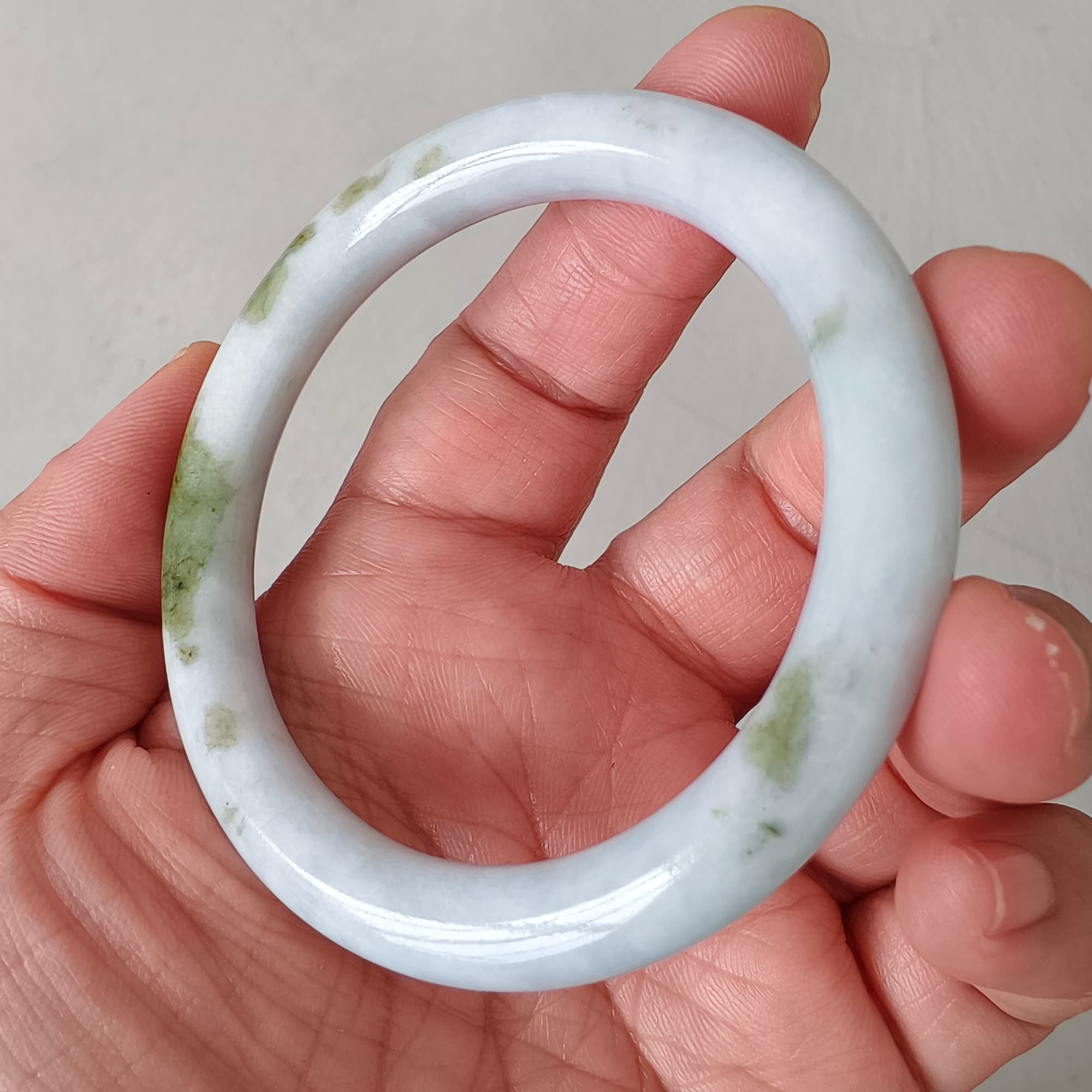 DDP 52.3mm Natural Type A White Green Burmese Jadeite Round Band Bangle