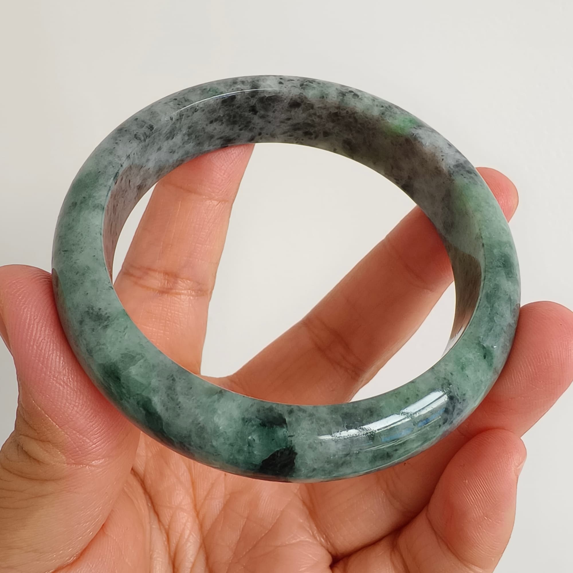 DDP 56.5mm Natural Type A Black Chicken Species Burmese Jadeite Round Band Bangle