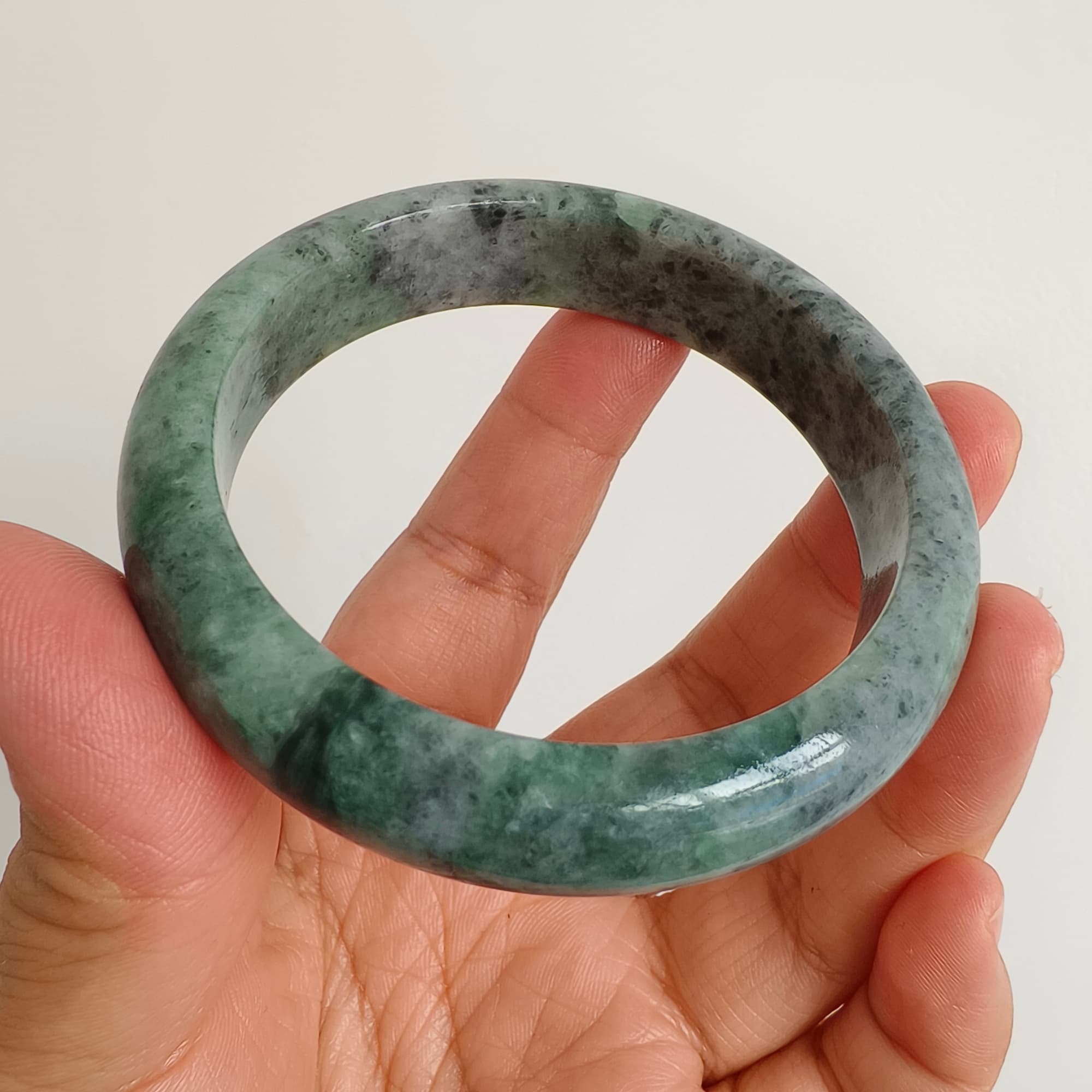 DDP 56.5mm Natural Type A Black Chicken Species Burmese Jadeite Round Band Bangle