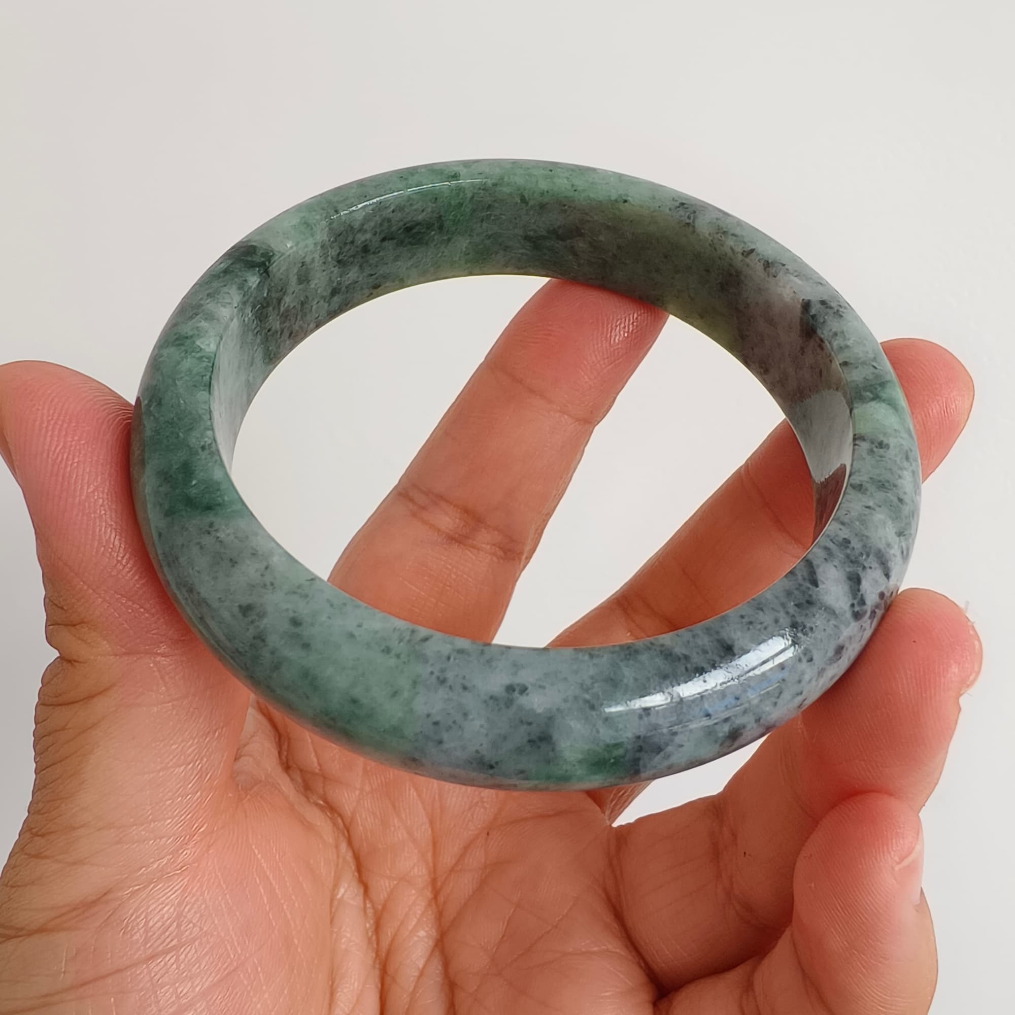 DDP 56.5mm Natural Type A Black Chicken Species Burmese Jadeite Round Band Bangle