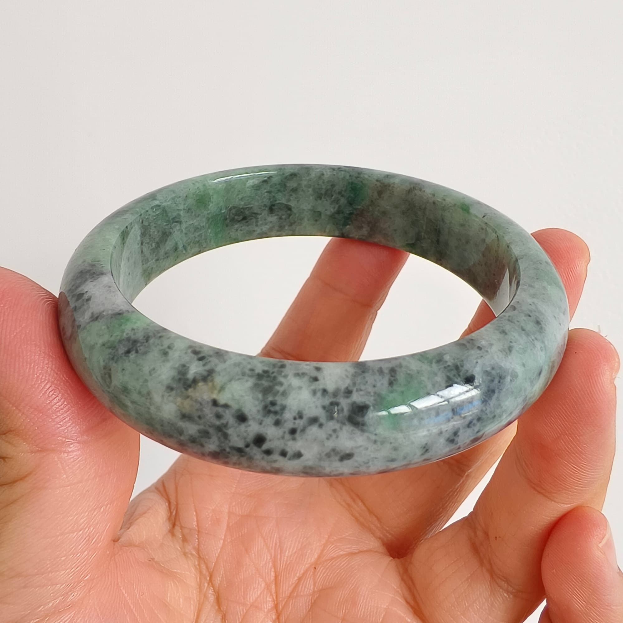 DDP 56.5mm Natural Type A Black Chicken Species Burmese Jadeite Round Band Bangle