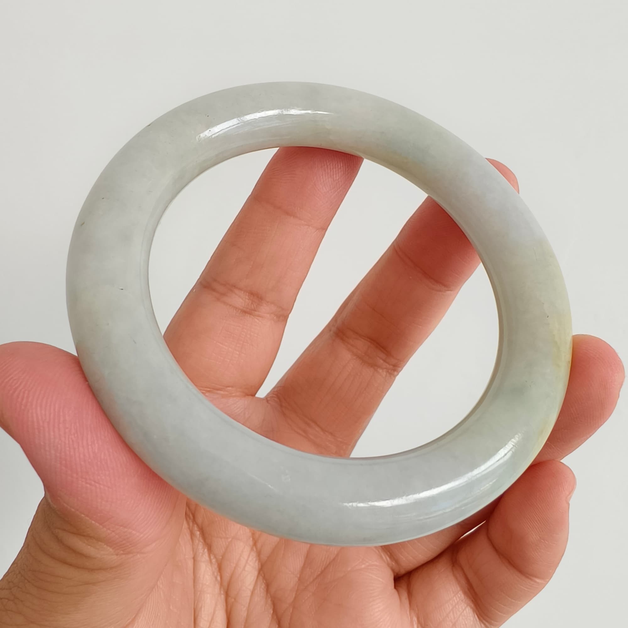 DDP 54.5mm Natural Light Green Yellow Burmese Jadeite Round Band Bangle