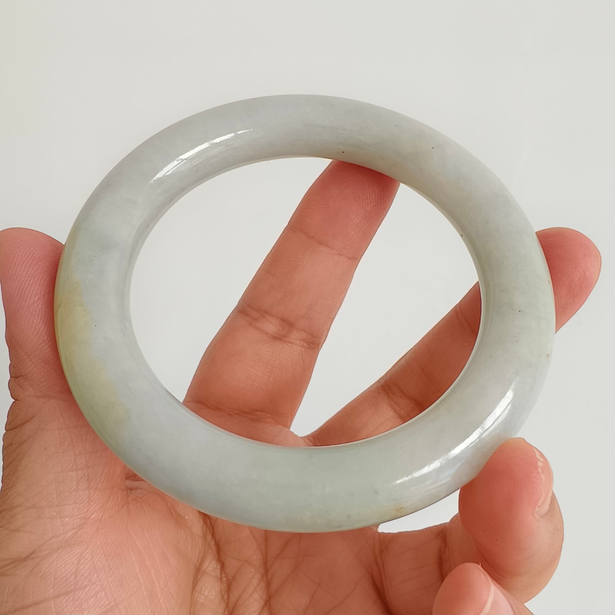 DDP 54.5mm Natural Light Green Yellow Burmese Jadeite Round Band Bangle