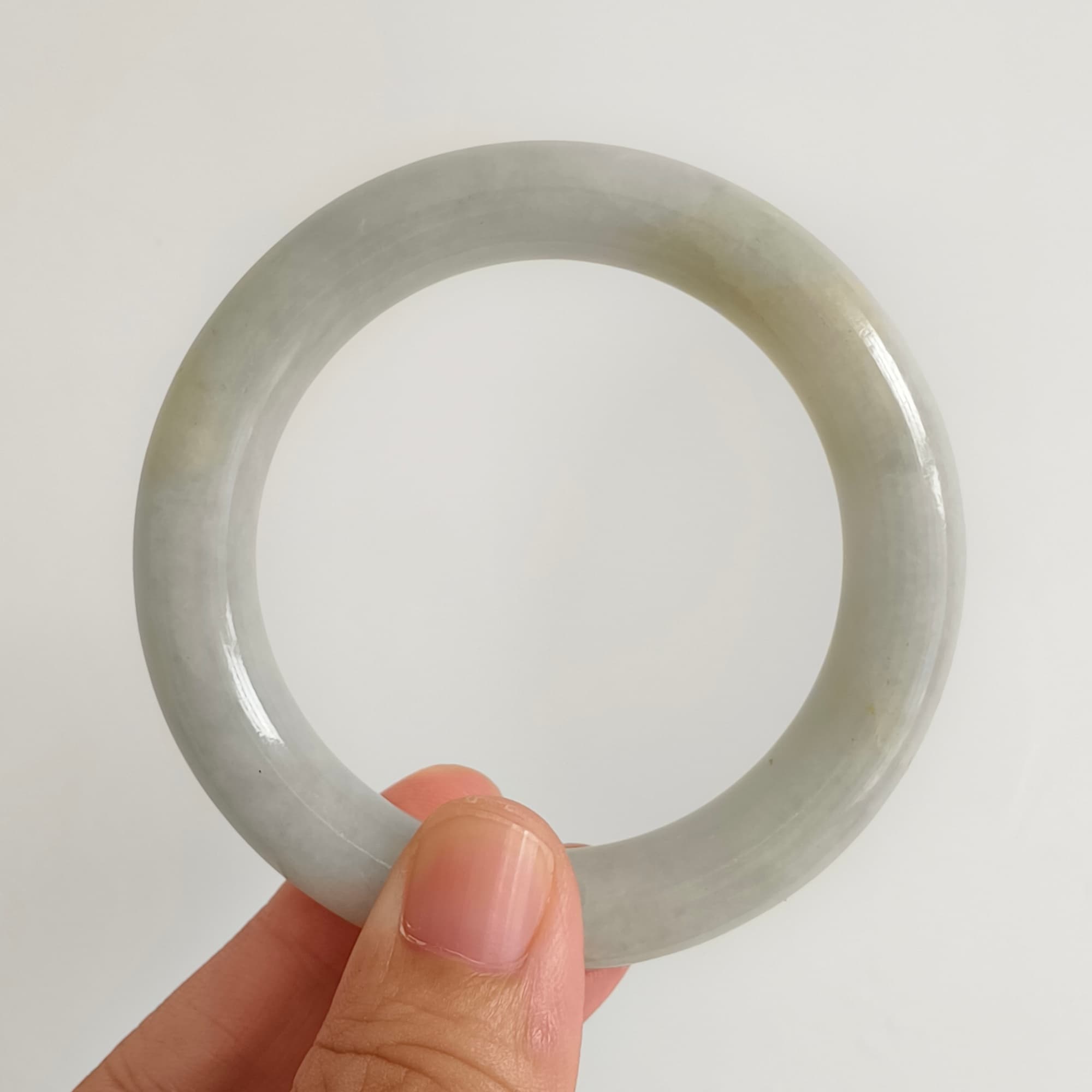 DDP 54.5mm Natural Light Green Yellow Burmese Jadeite Round Band Bangle