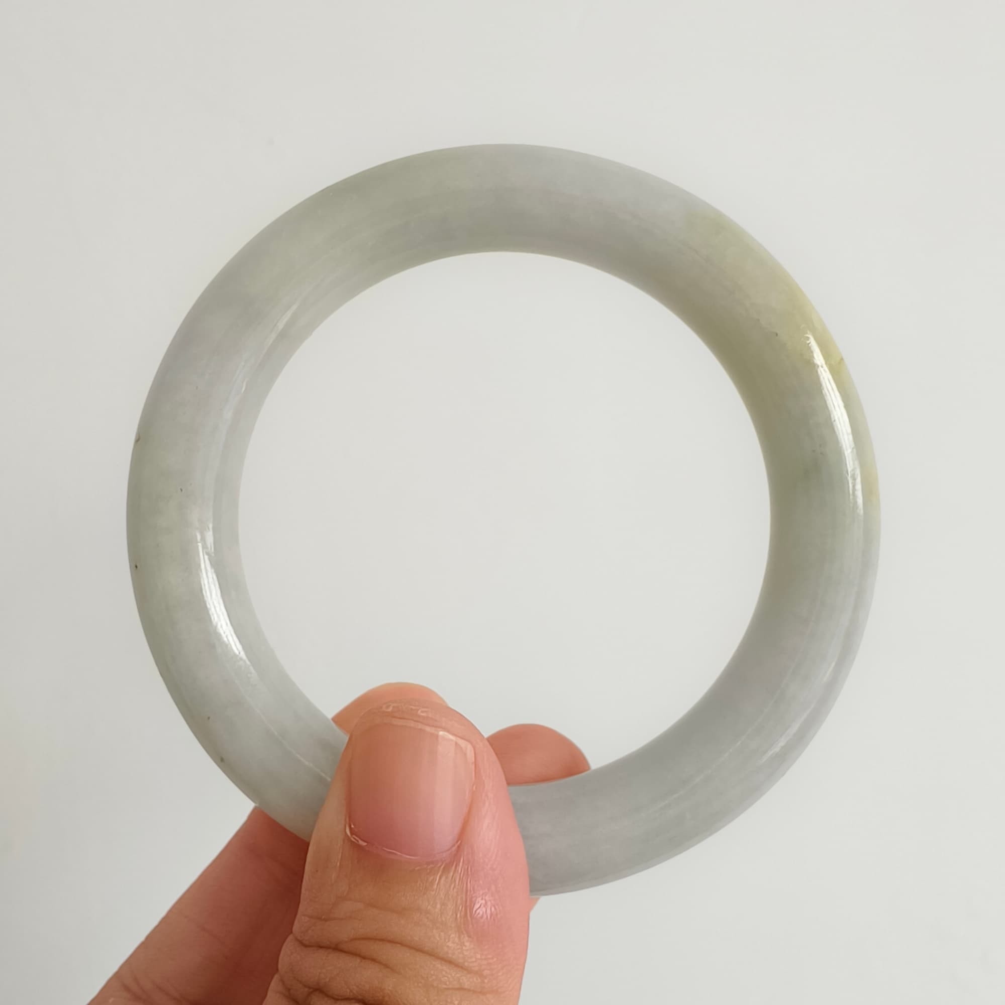 DDP 54.5mm Natural Light Green Yellow Burmese Jadeite Round Band Bangle