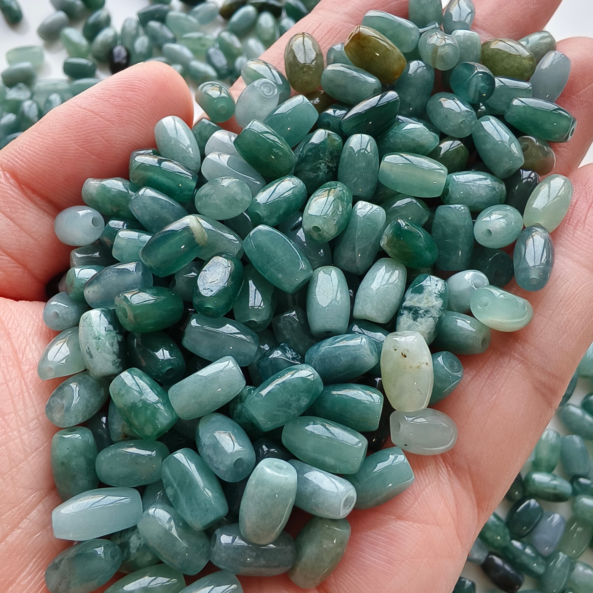 DDP 50pcs 8.5-10mm Natural Type A Blue Guatemalan Jadeite Oval Barrel Beads