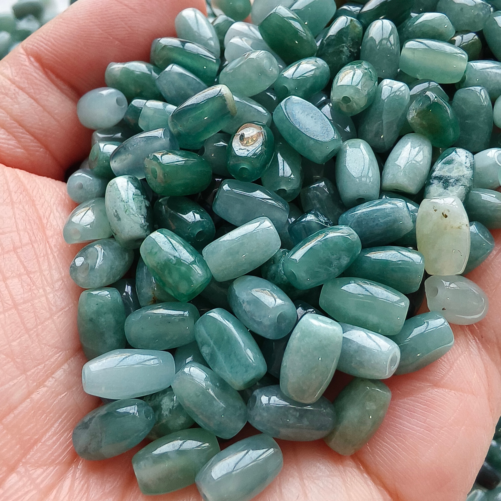 DDP 50pcs 8.5-10mm Natural Type A Blue Guatemalan Jadeite Oval Barrel Beads