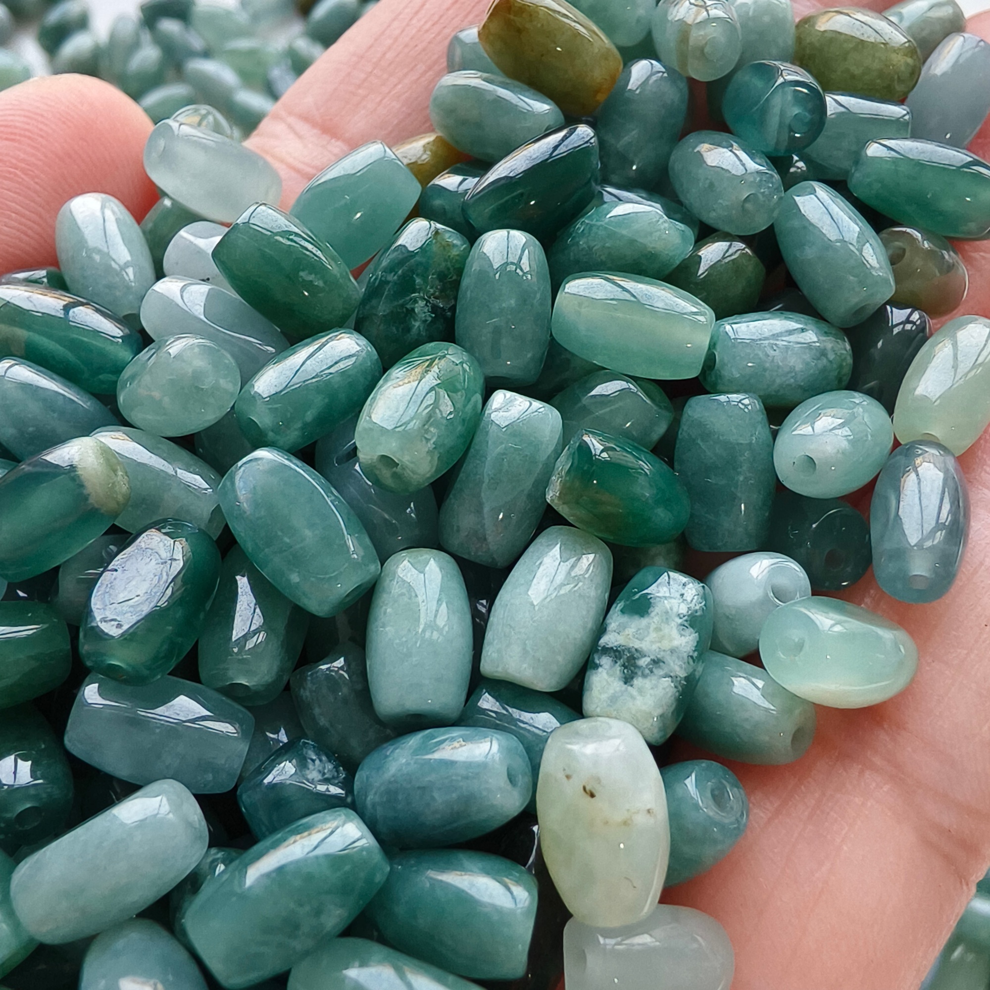 DDP 50pcs 8.5-10mm Natural Type A Blue Guatemalan Jadeite Oval Barrel Beads