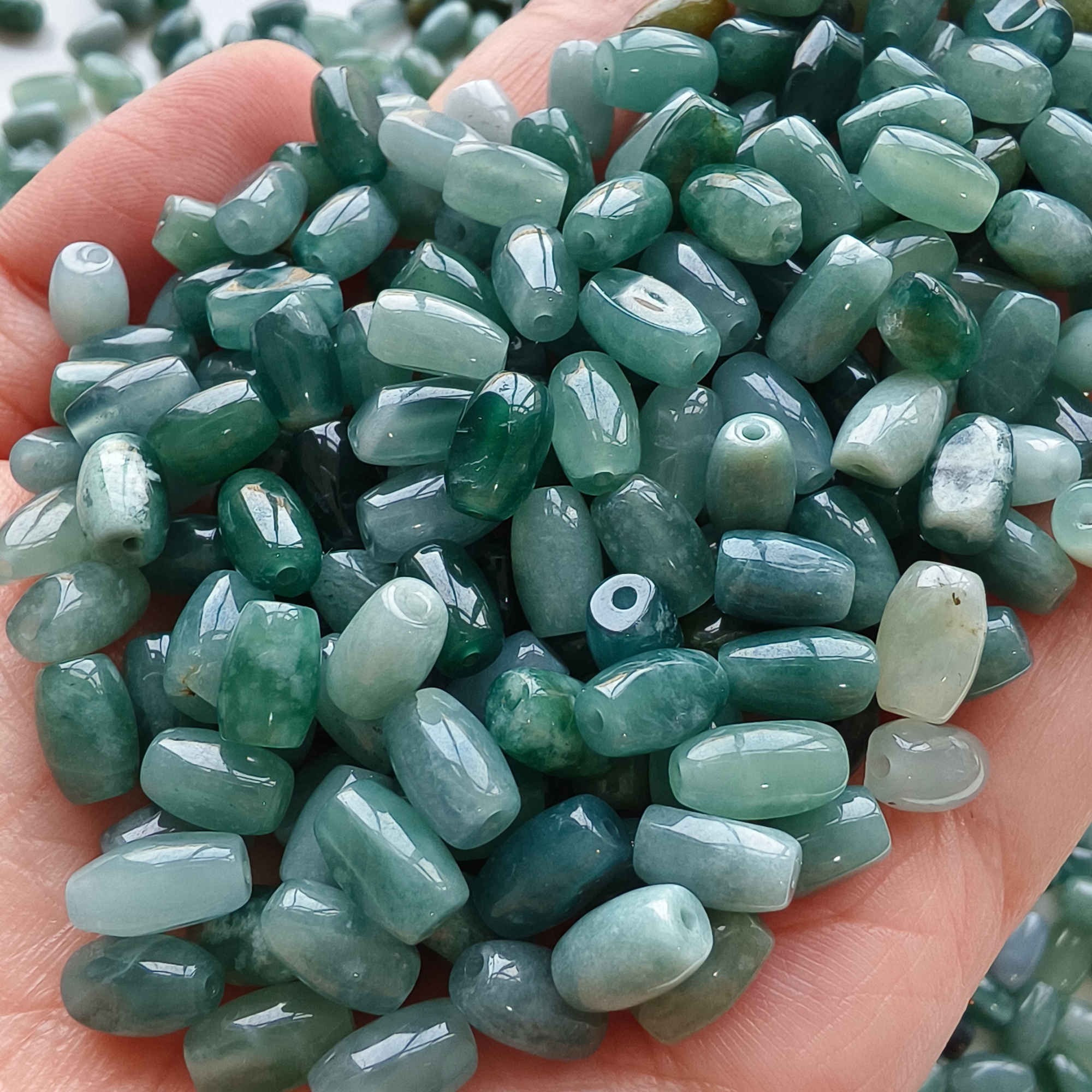 DDP 50pcs 8.5-10mm Natural Type A Blue Guatemalan Jadeite Oval Barrel Beads