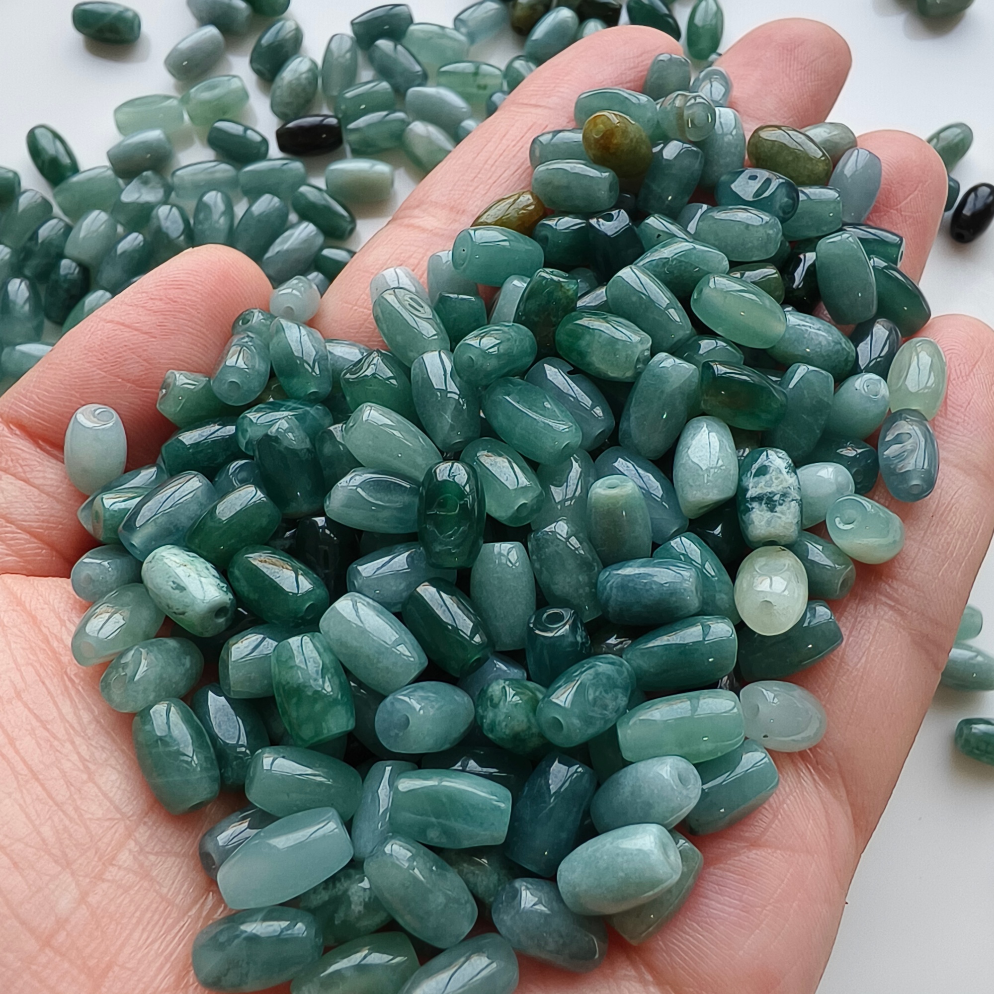DDP 50pcs 8.5-10mm Natural Type A Blue Guatemalan Jadeite Oval Barrel Beads