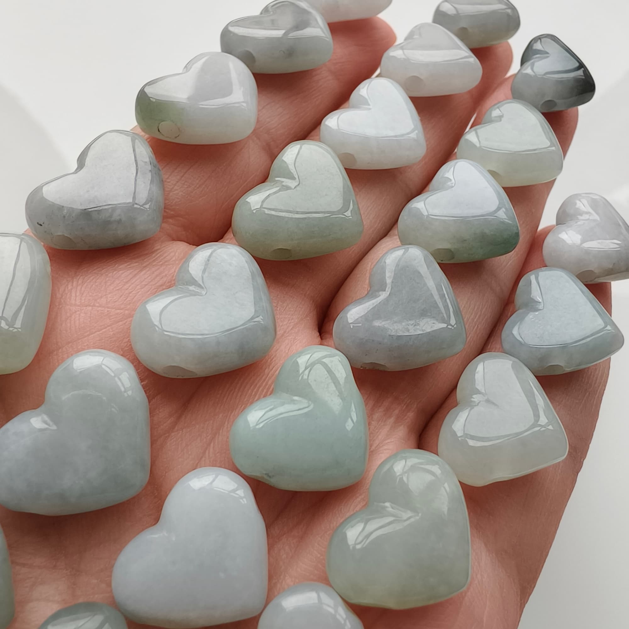 DDP 5pcs 13-18mm Natural Certificated Type A Untreated White Green Burmese Jadeite Heart Side Drilled Hole Beads