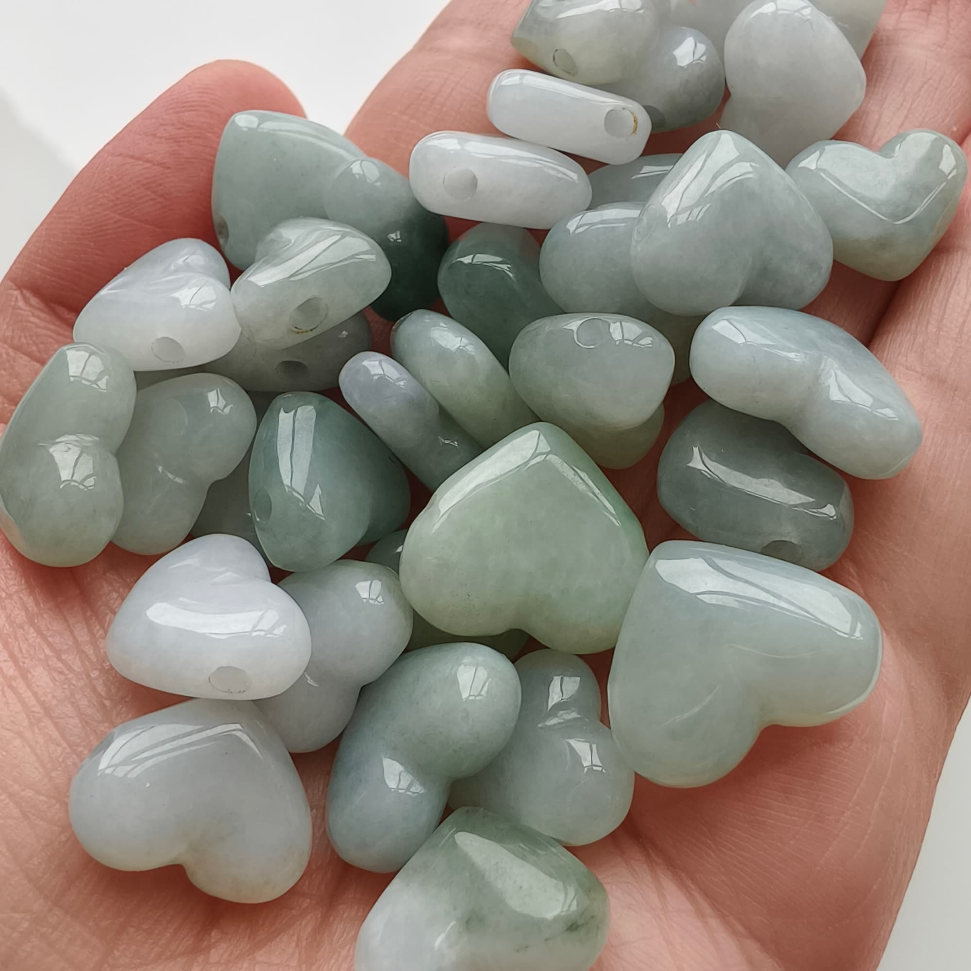 DDP 5pcs 13-18mm Natural Certificated Type A Untreated White Green Burmese Jadeite Heart Side Drilled Hole Beads
