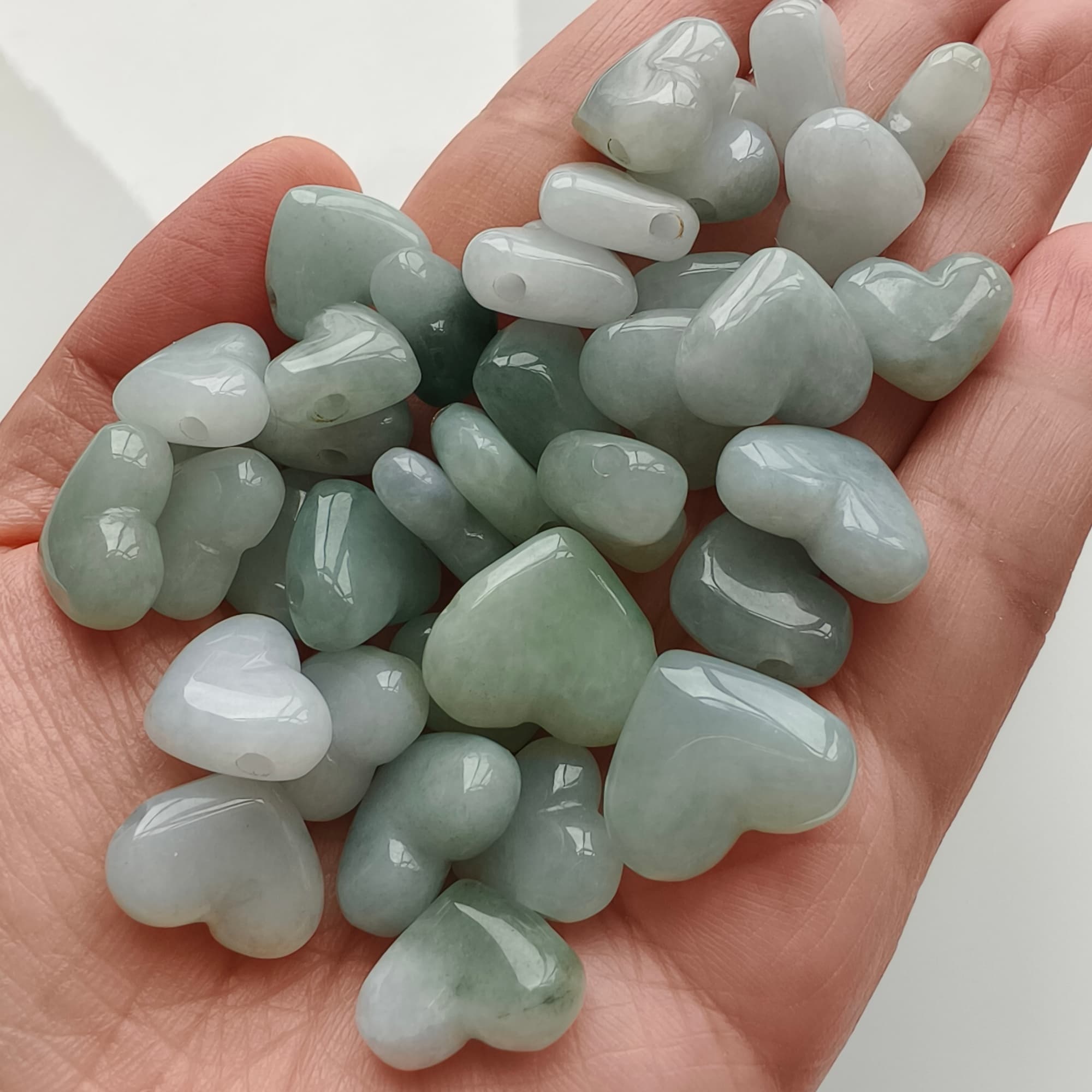 DDP 5pcs 13-18mm Natural Certificated Type A Untreated White Green Burmese Jadeite Heart Side Drilled Hole Beads