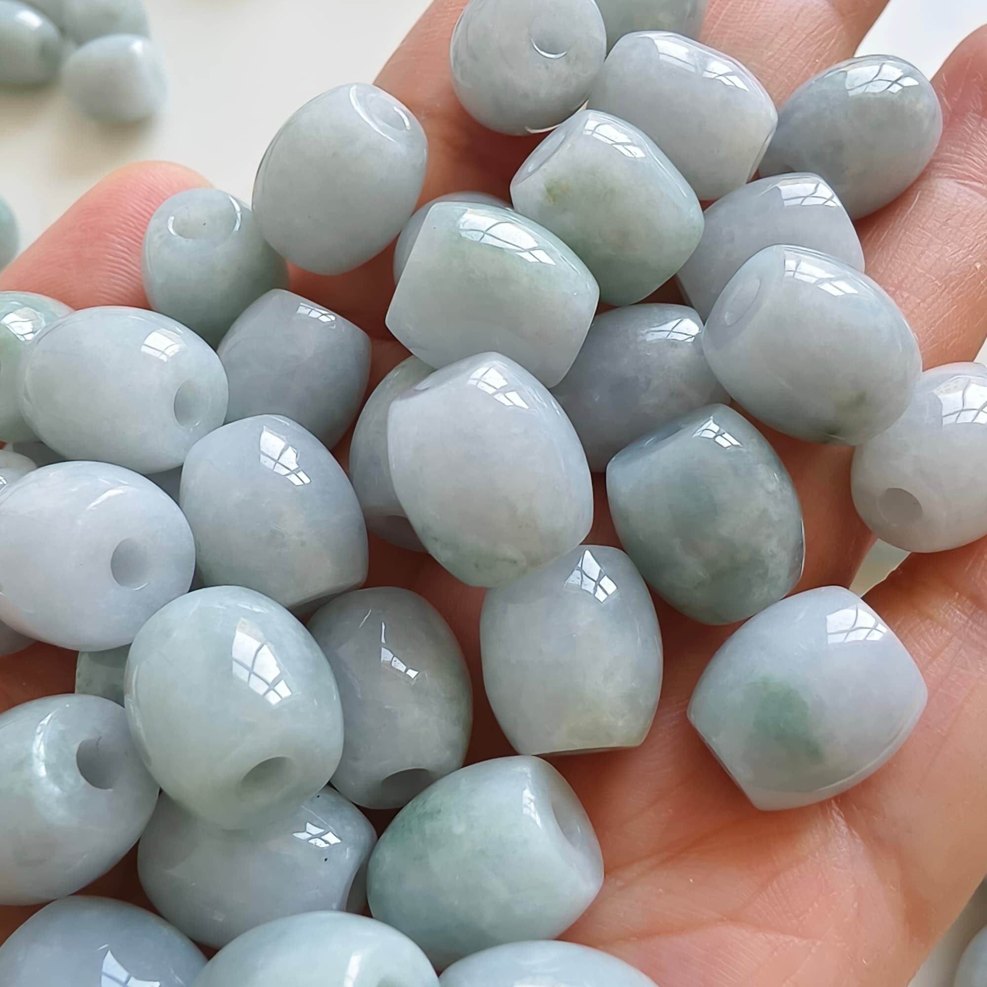 DDP 5pcs 12.5-13.5mm Natural Certificated Type A Untreated Light Green Burmese Jadeite Oval Barrel Beads