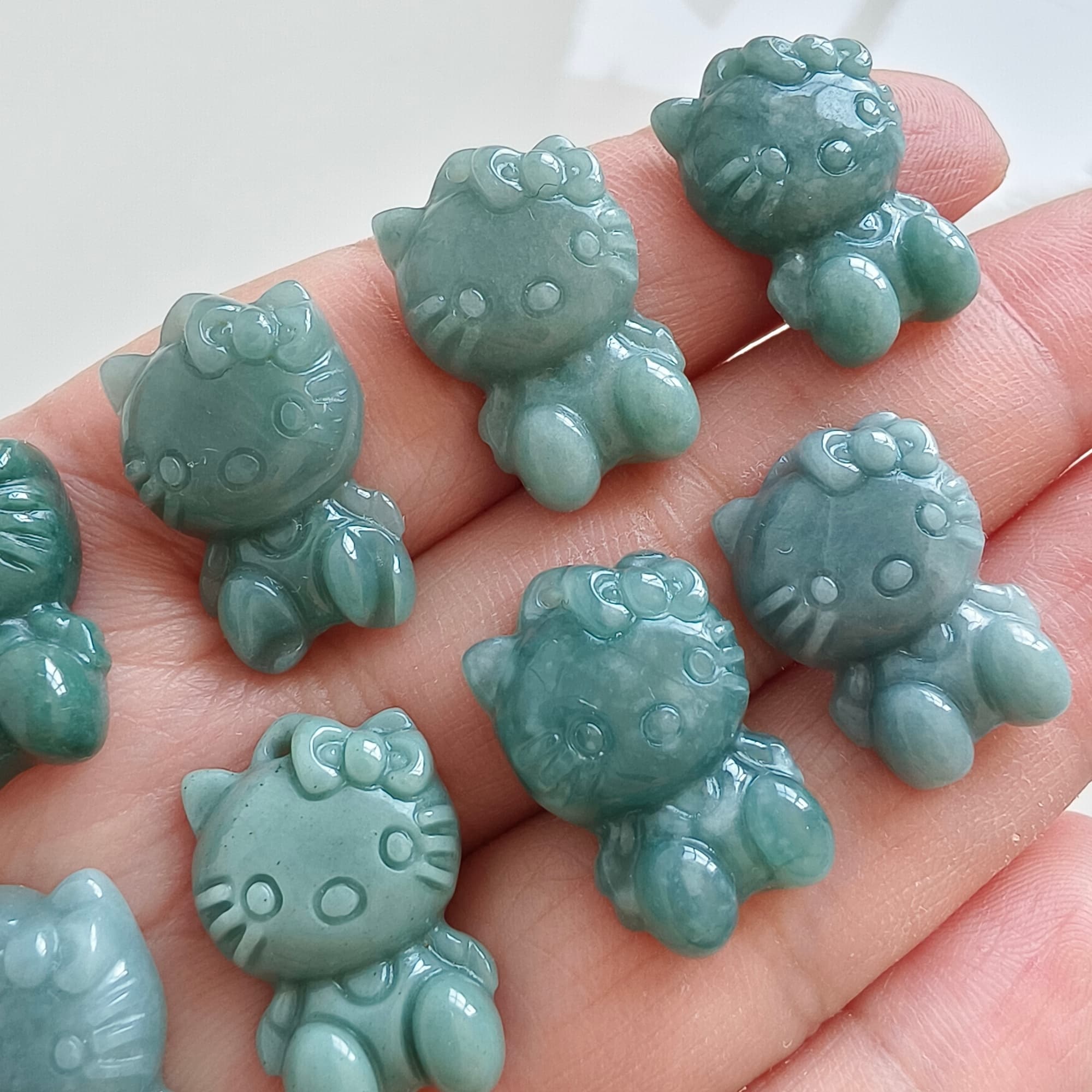 DDP 9pcs 21mm Natural Certificated Type A Blue Guatemalan Jadeite Kitty Beads