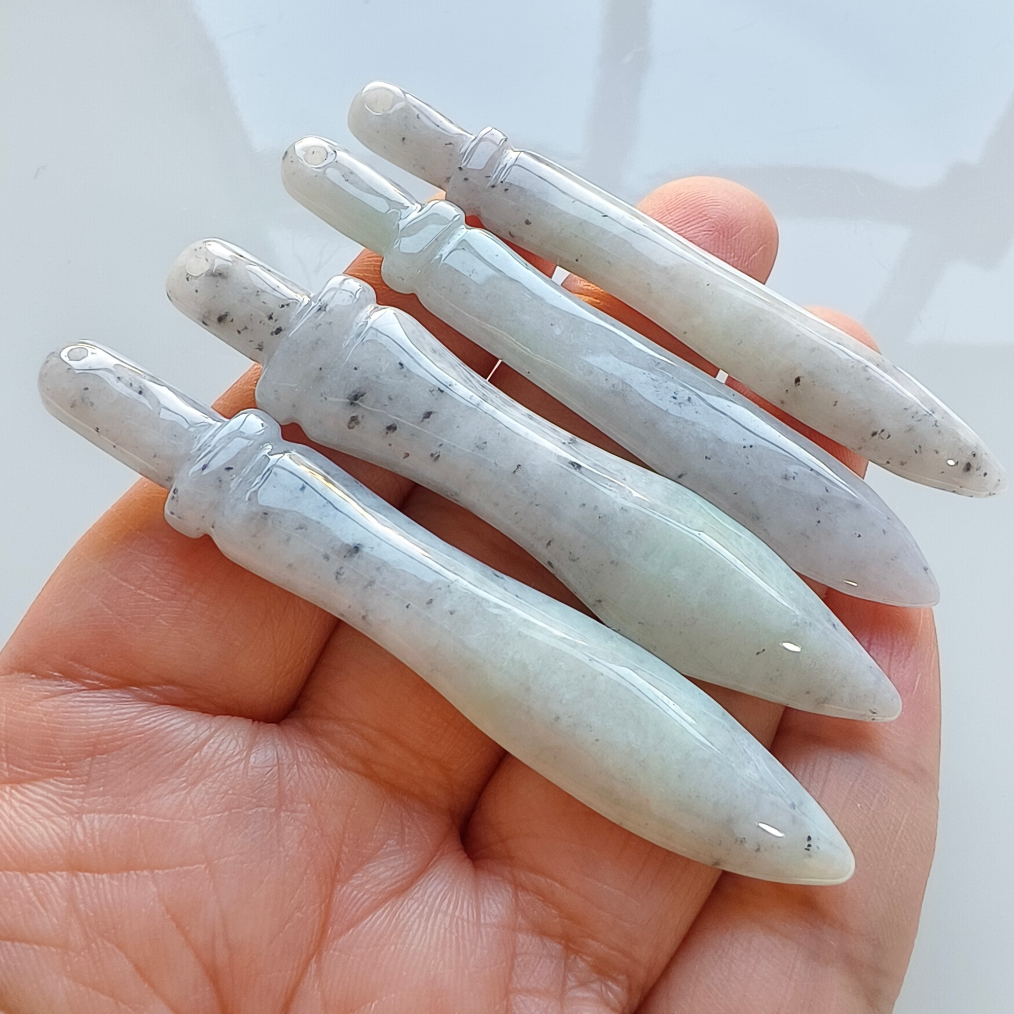 DDP 2pcs 65-69mm Natural Certificated Type A Black Chicken Species Burmese Jadeite Sword Pendant